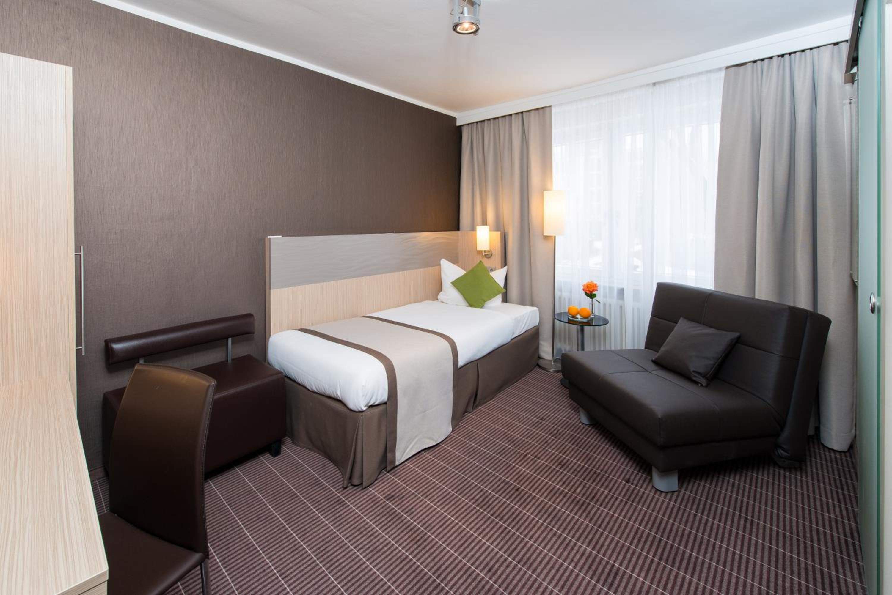 Single Room photo 1
