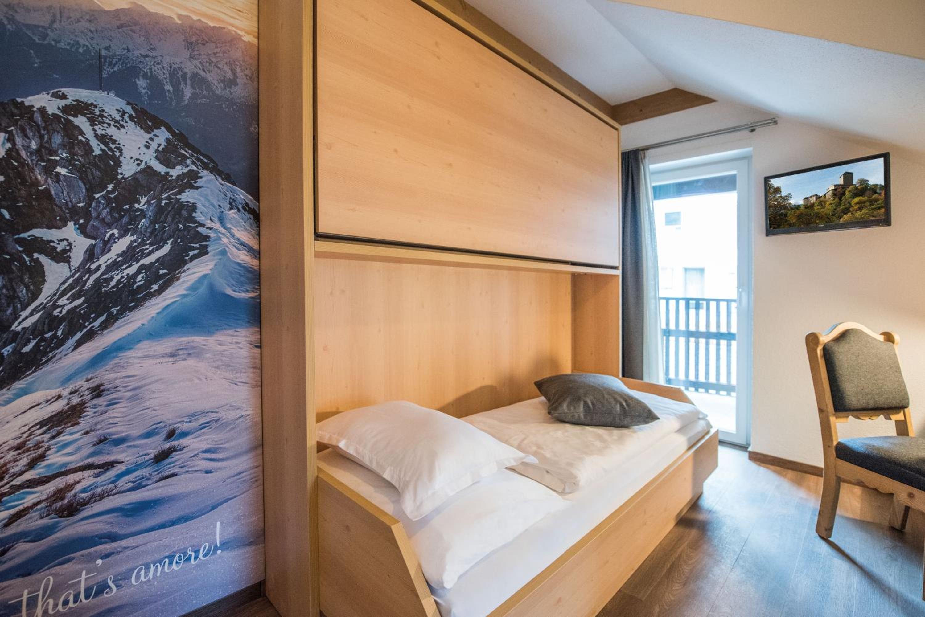 Single Room photo 2