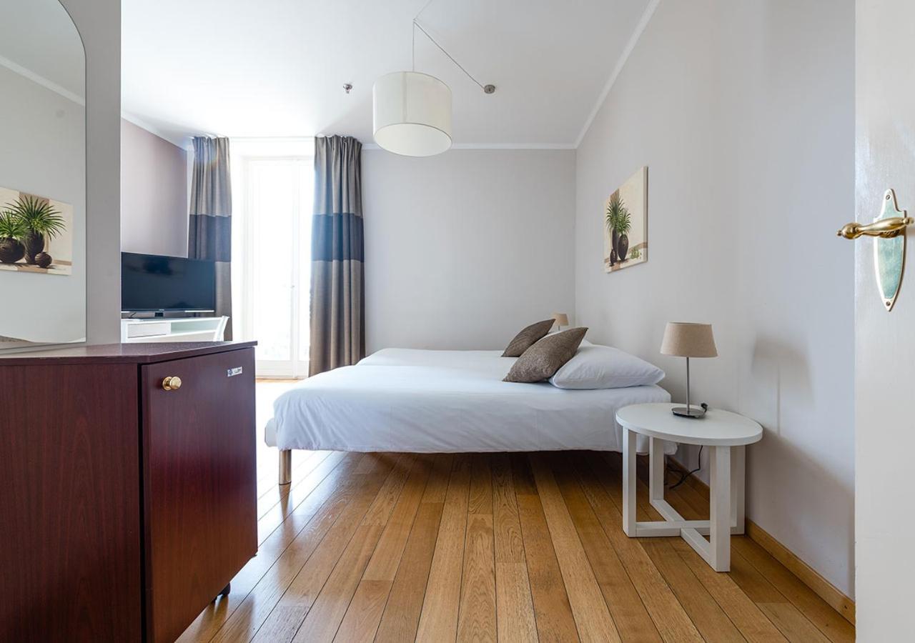 Double Room with Mountain View - Photo 14