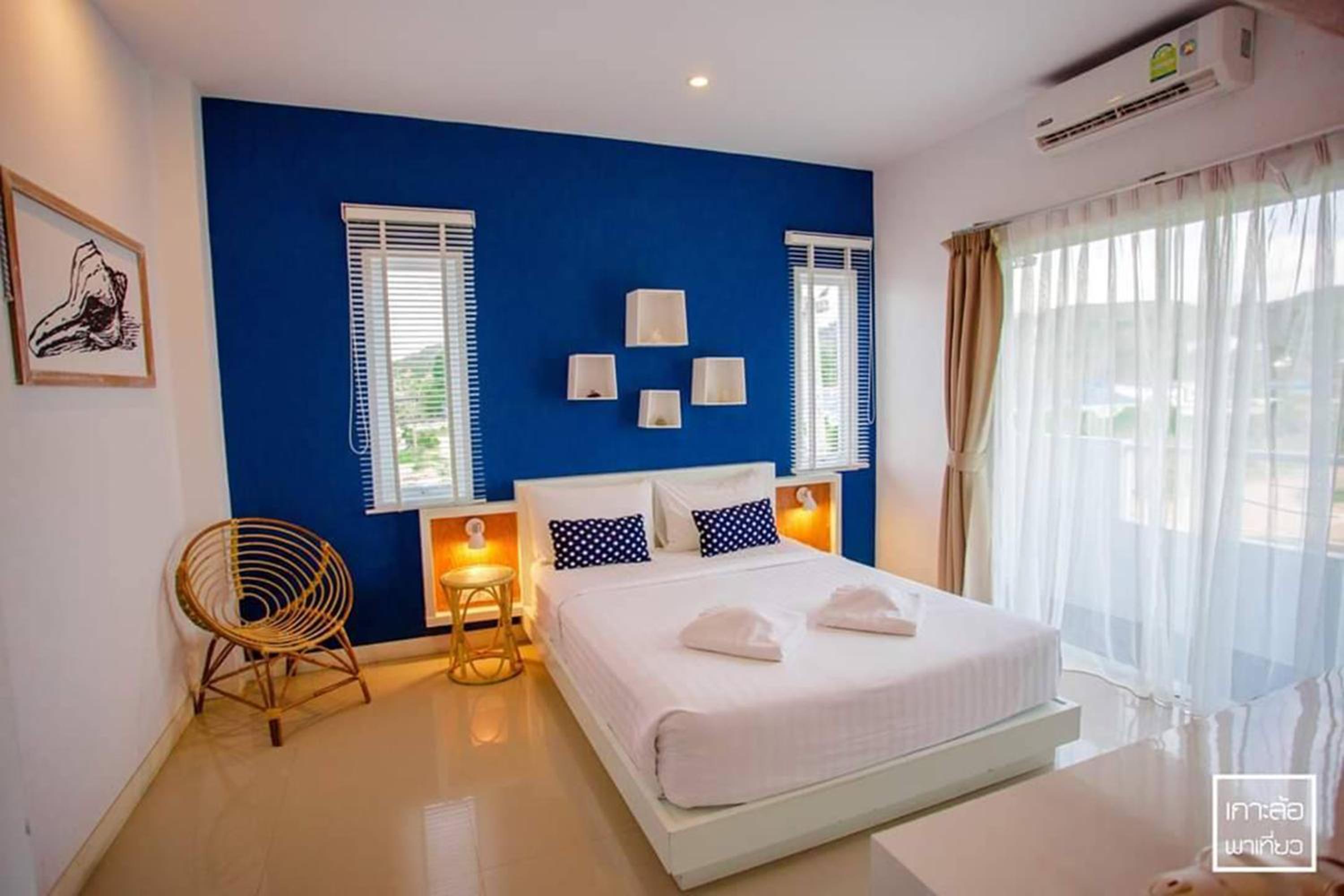 Deluxe Double Room with Balcony - Photo 1