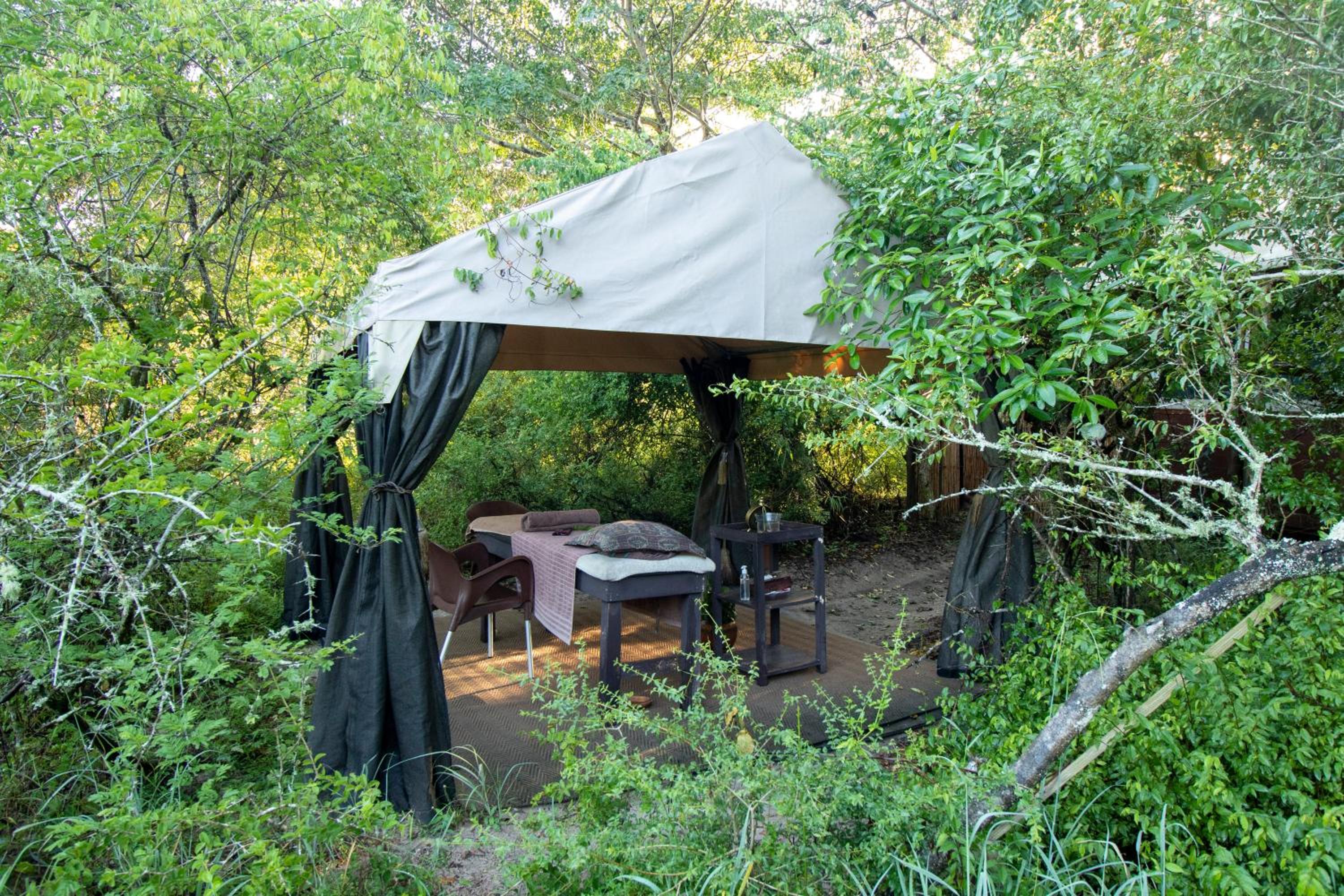 Twin Safari Tent (TS10) photo 2