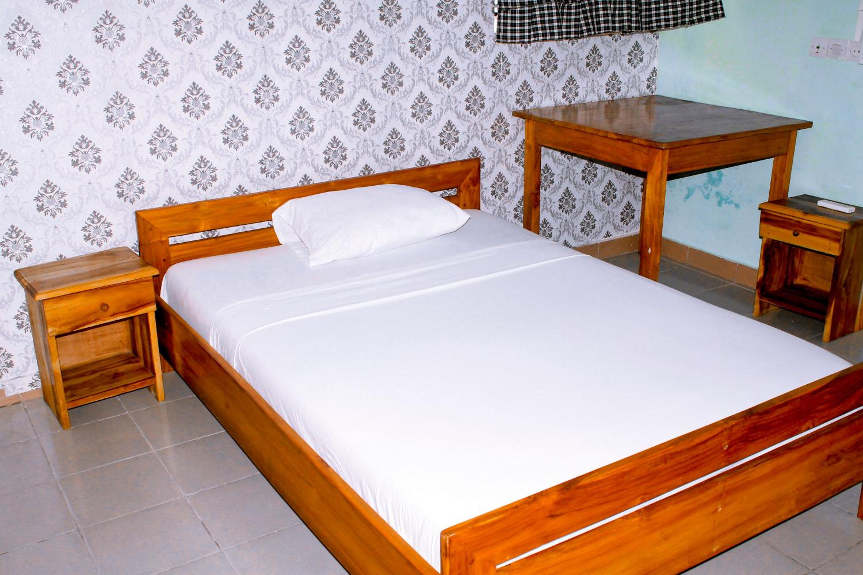 Budget Double Room - Photo 1