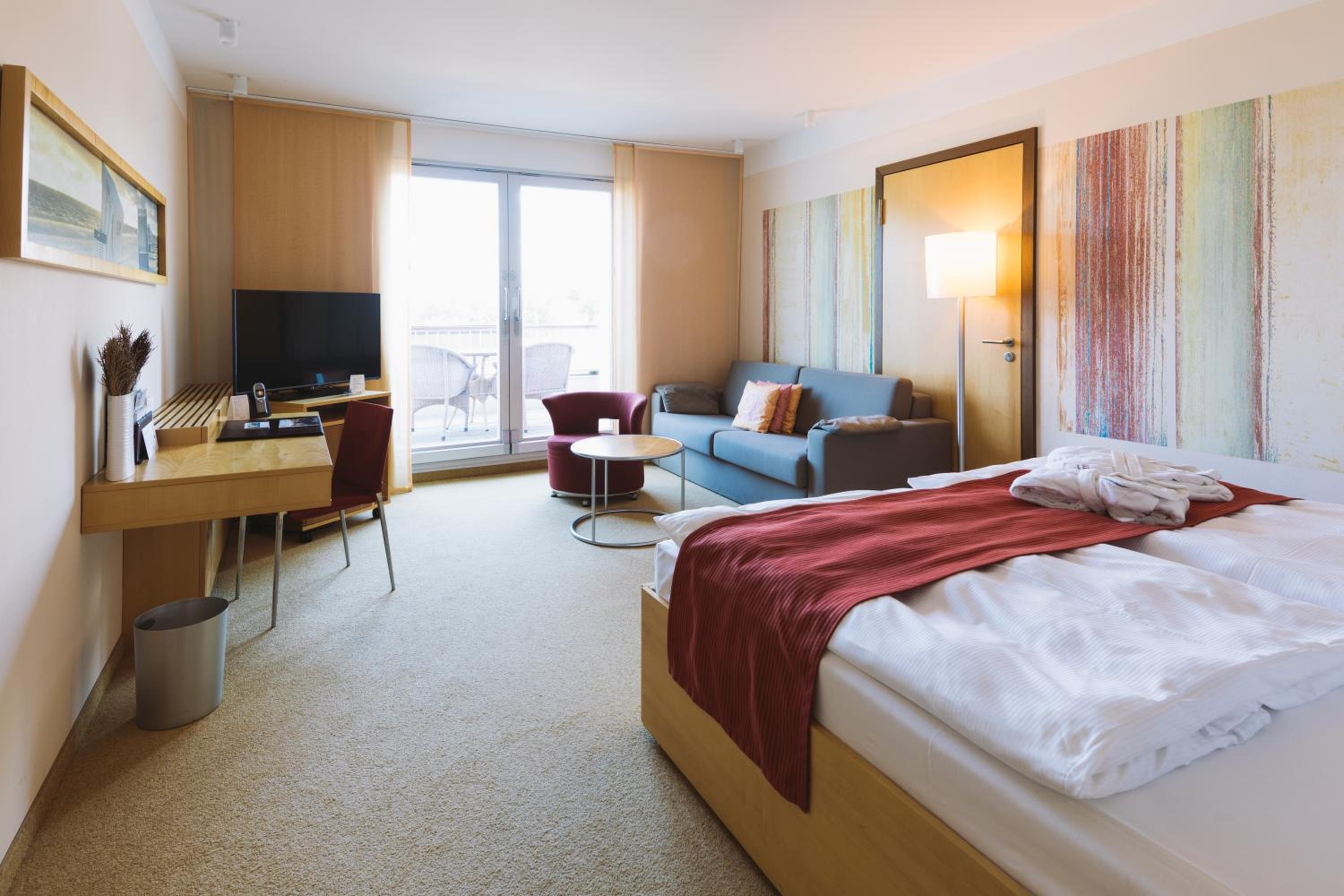 Deluxe Double Room with Sea View - Photo 2