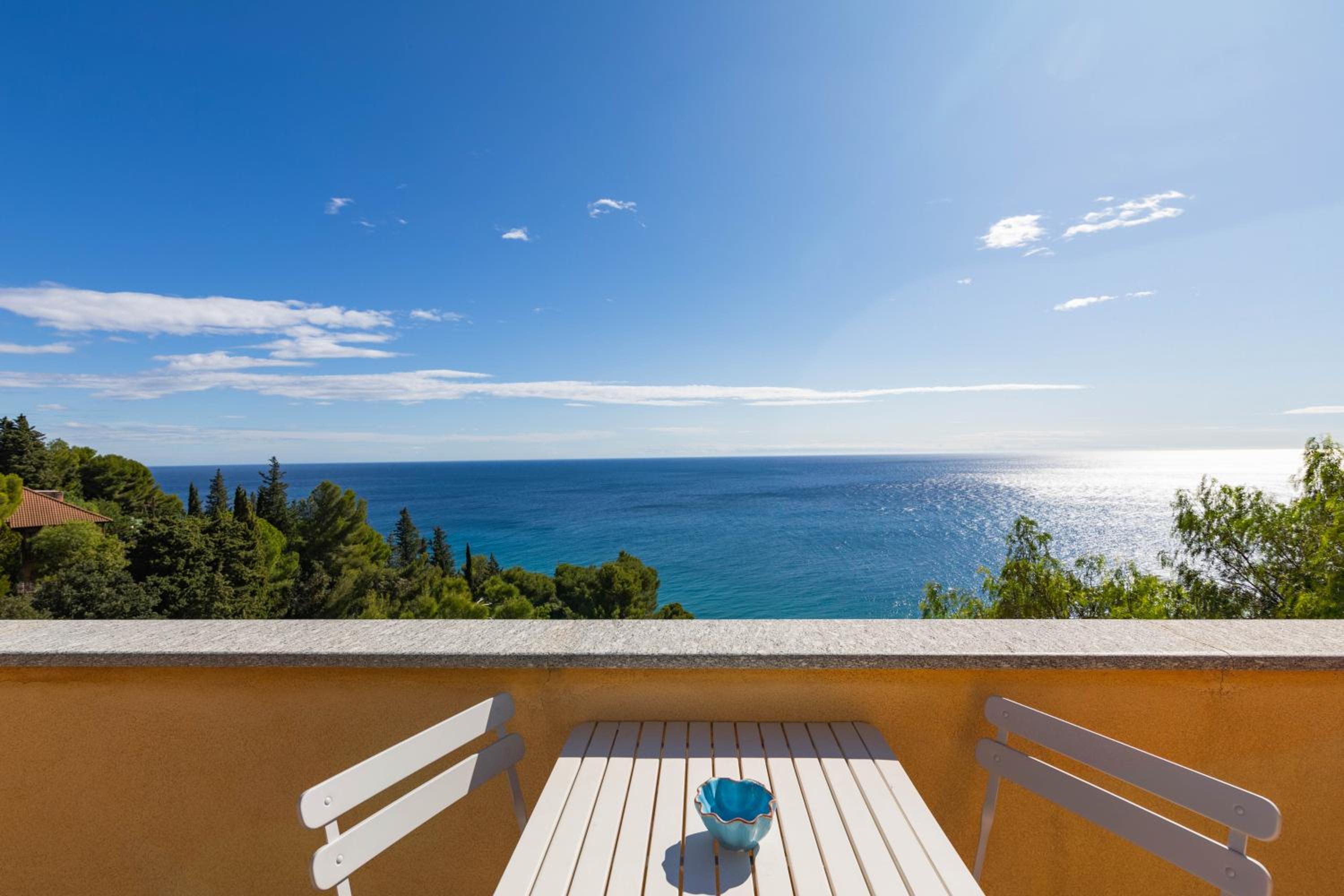 Apartment with Sea View photo 3