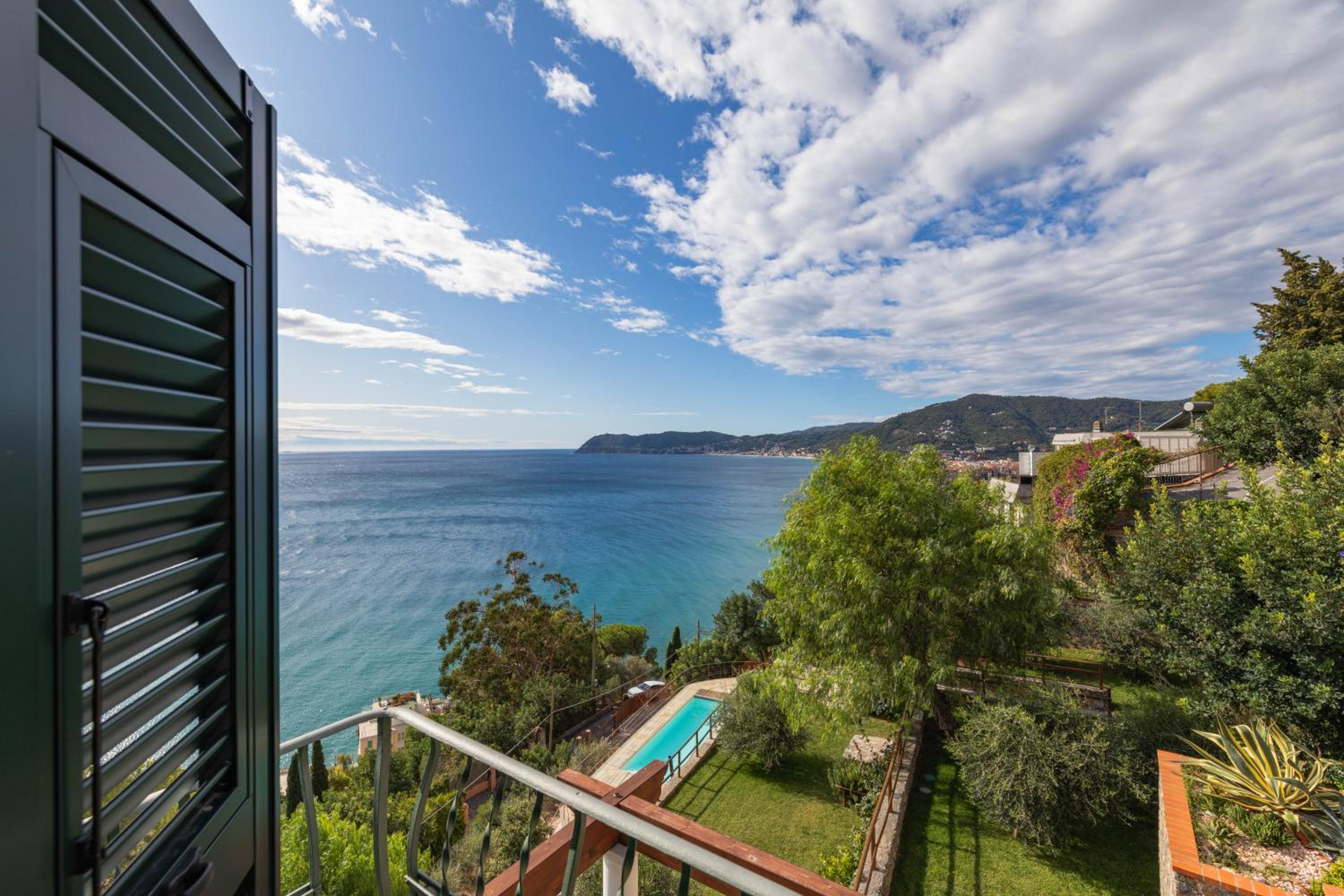 Apartment with Sea View - Photo 44