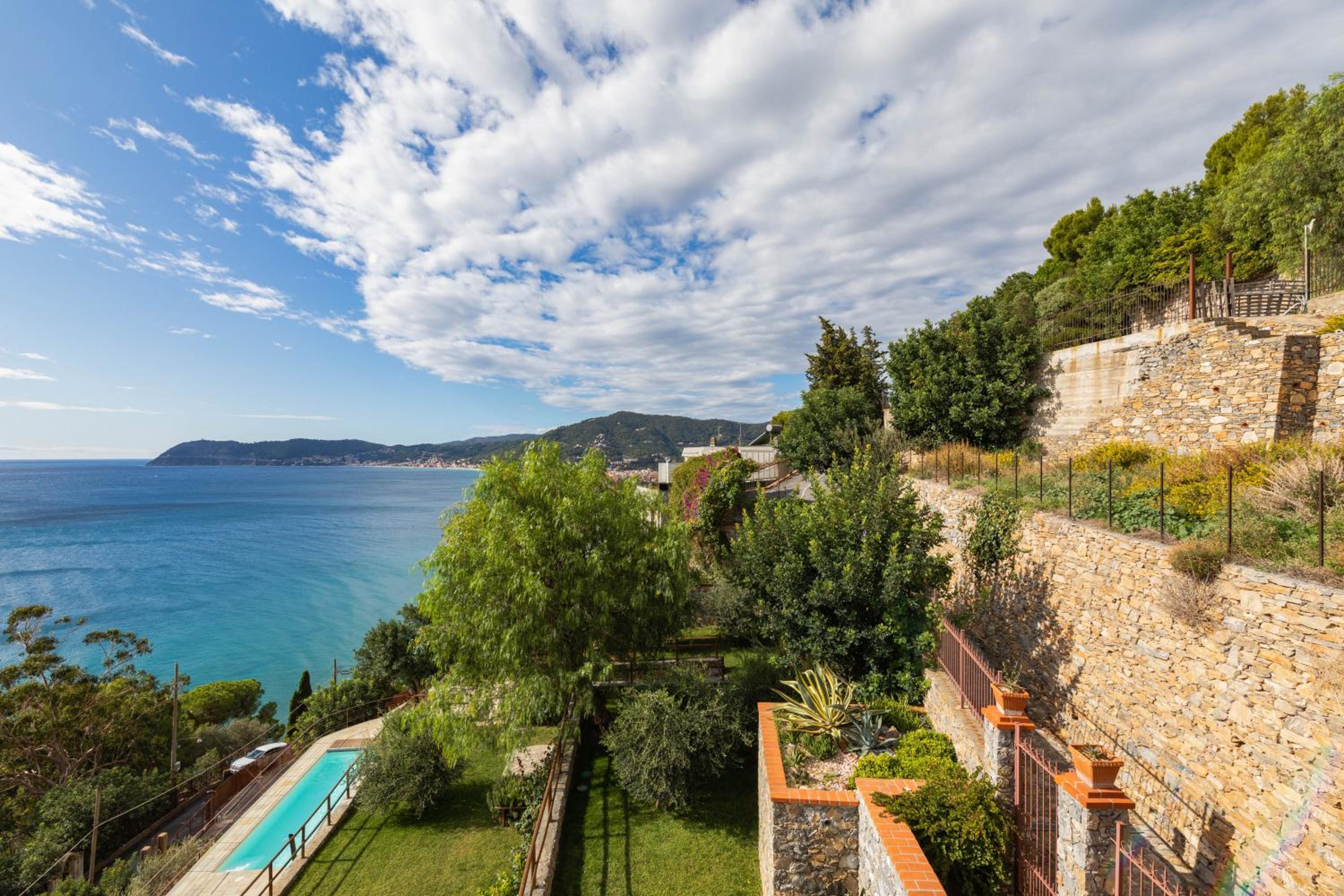 Apartment with Sea View - Photo 43