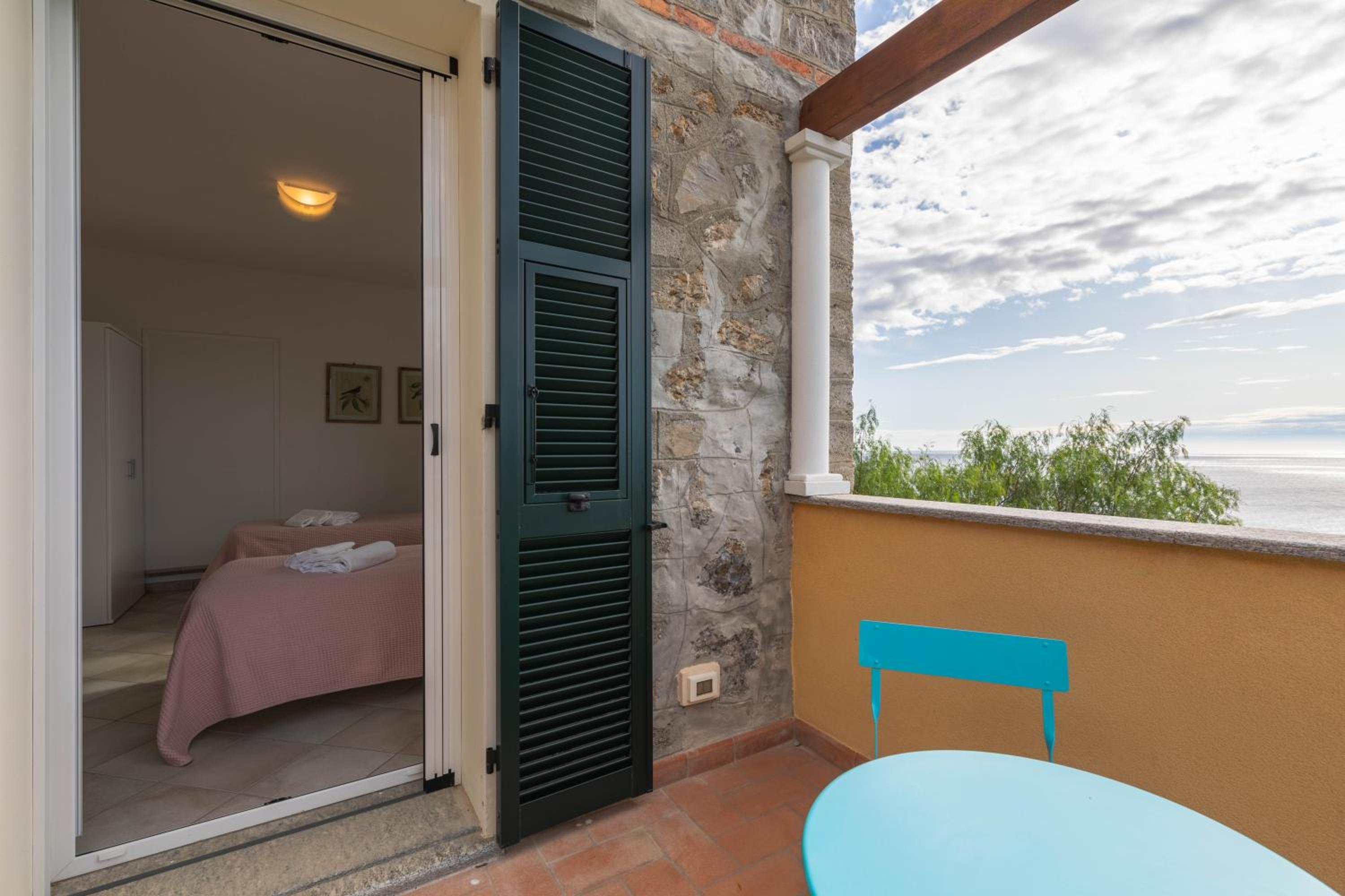 Apartment with Sea View - Photo 40