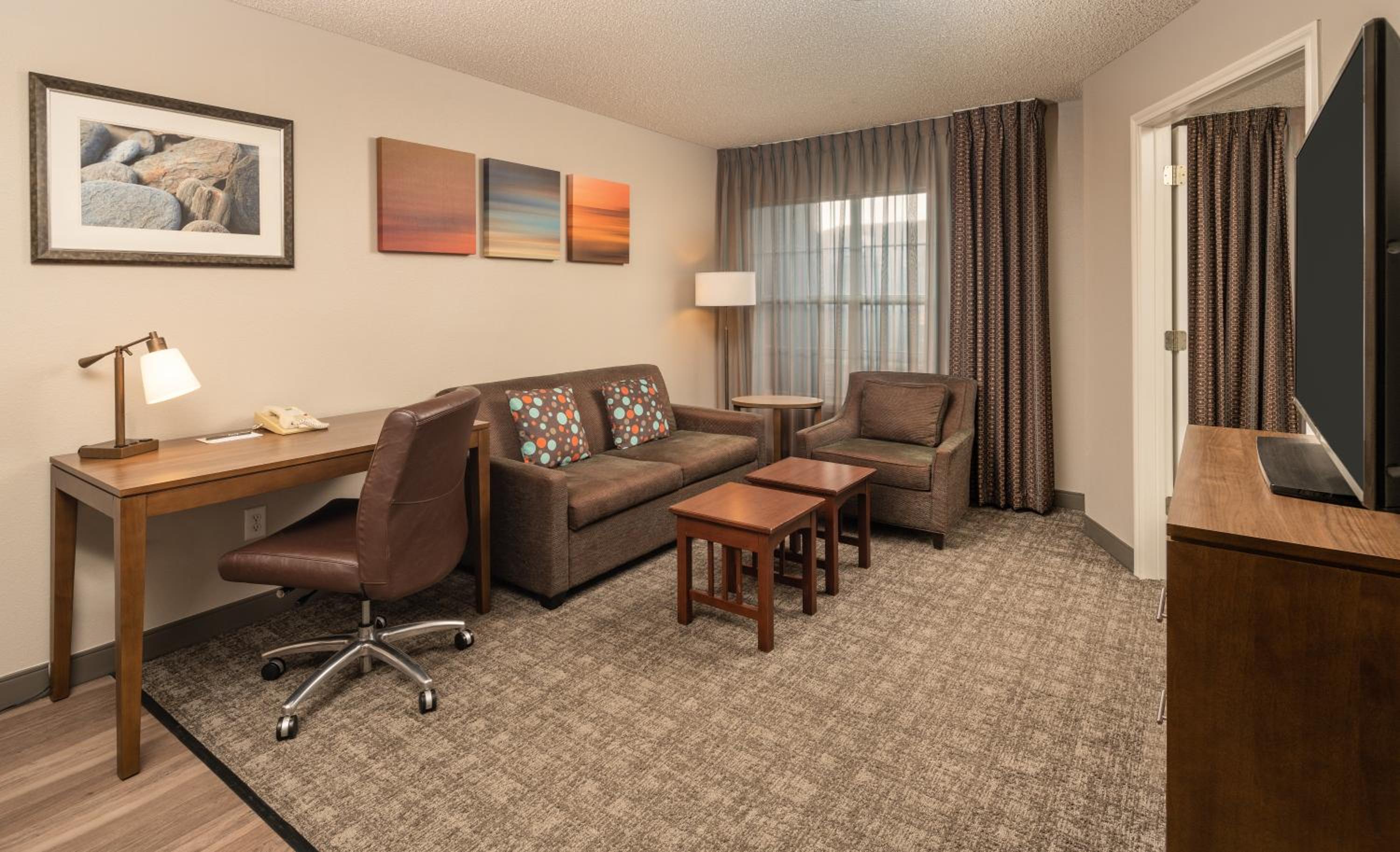 One-Bedroom King Suite