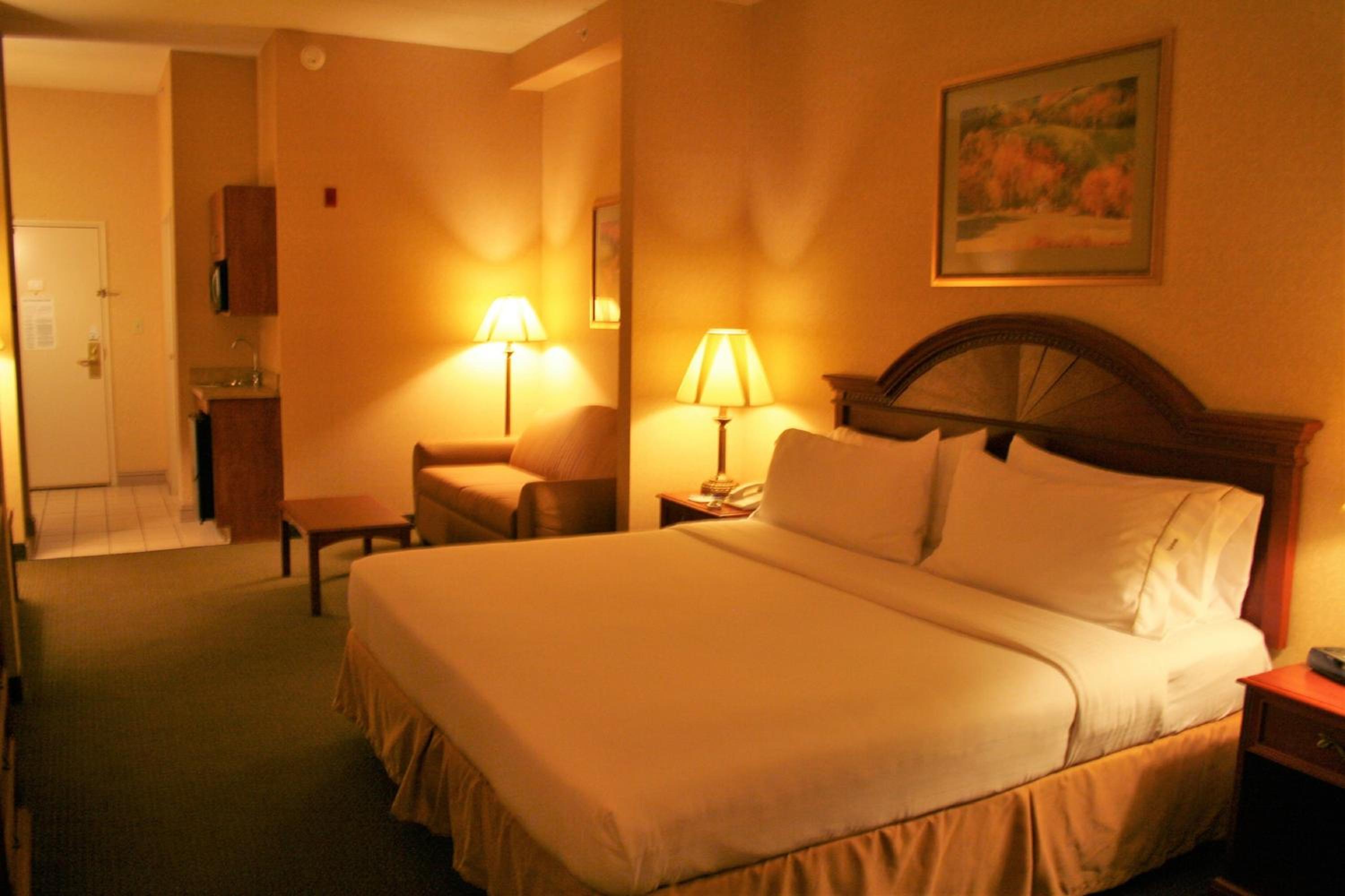King Suite - Photo 5