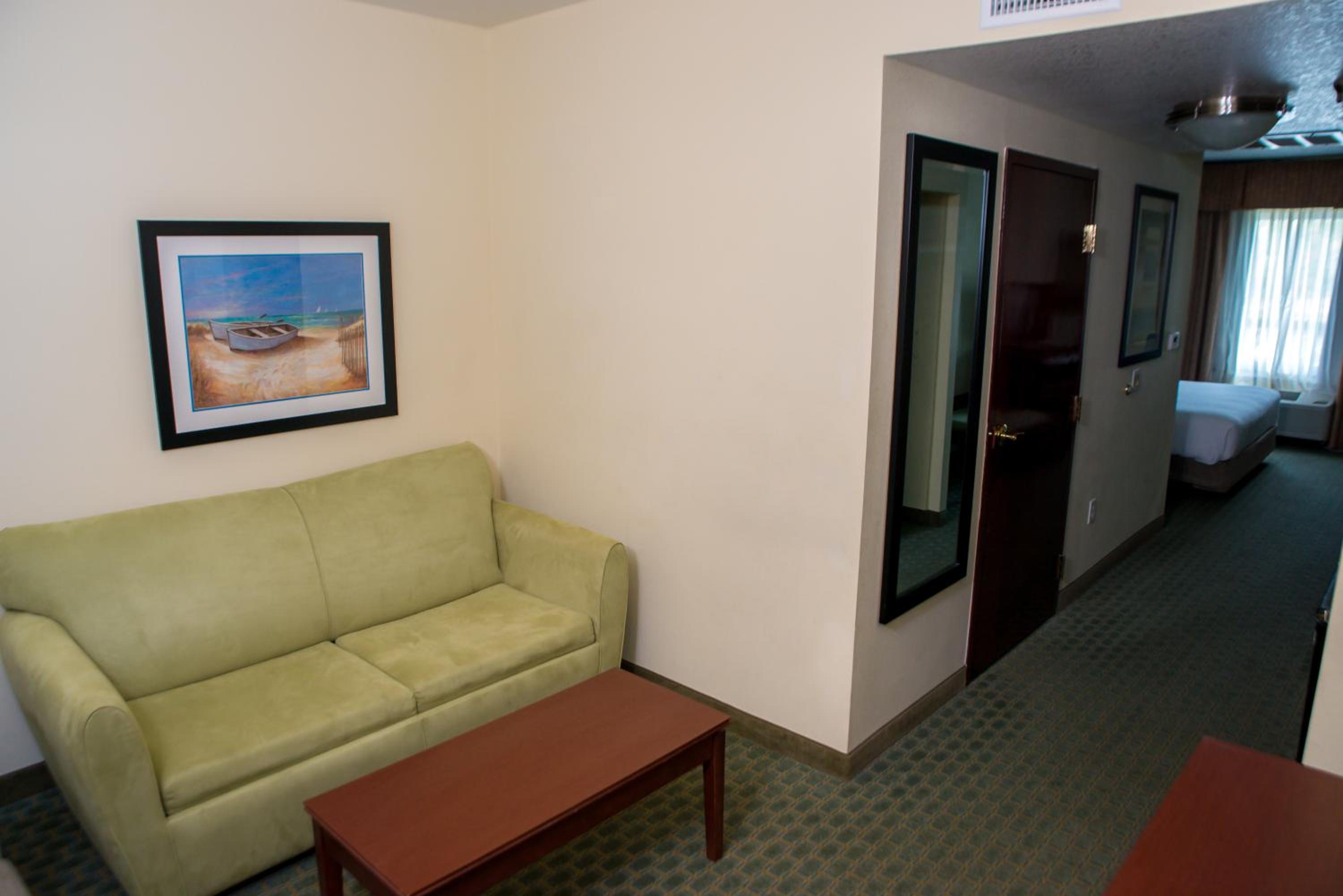 King Suite - Photo 2