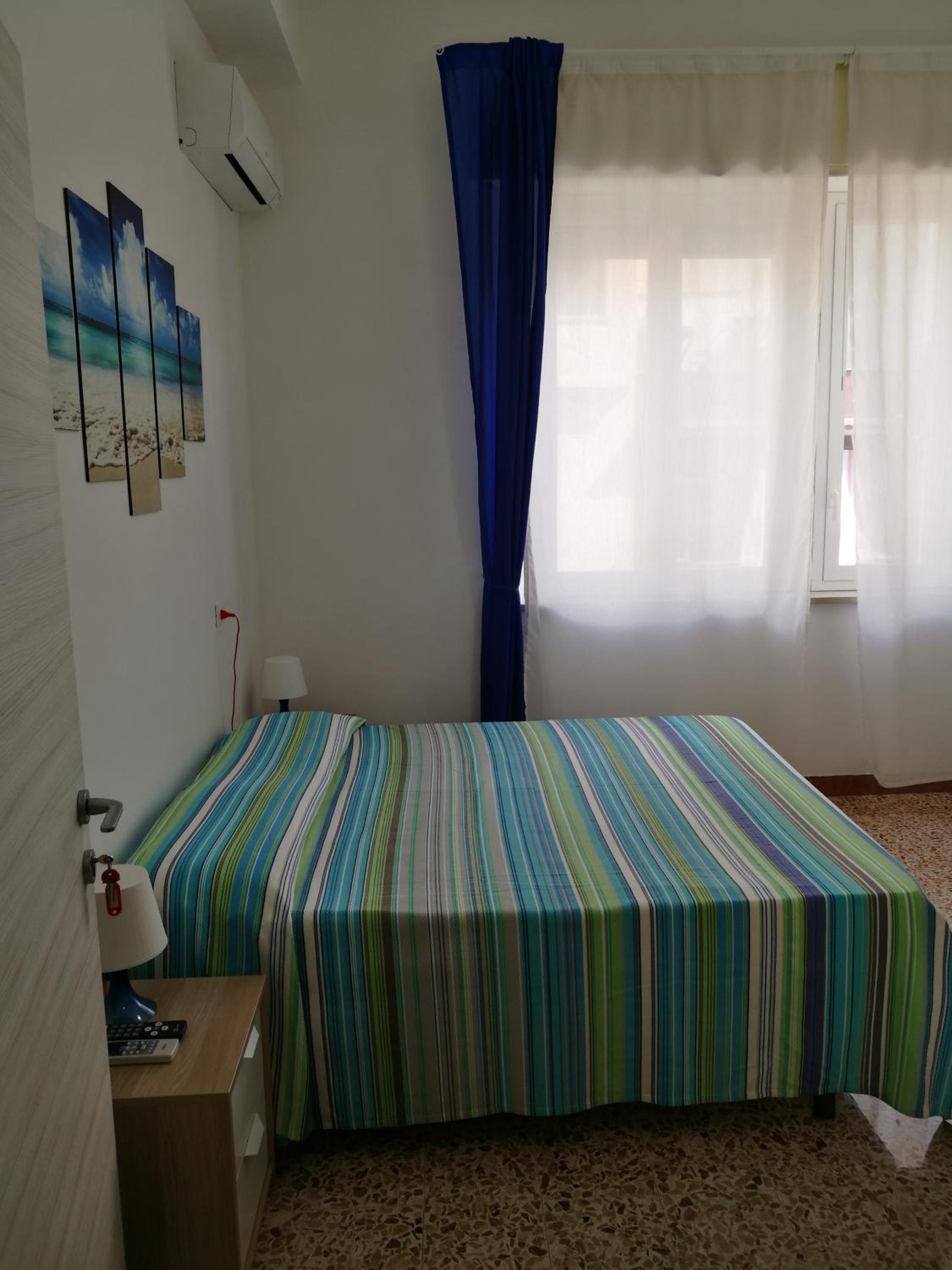 Double Room with Private Bathroom - Photo 7