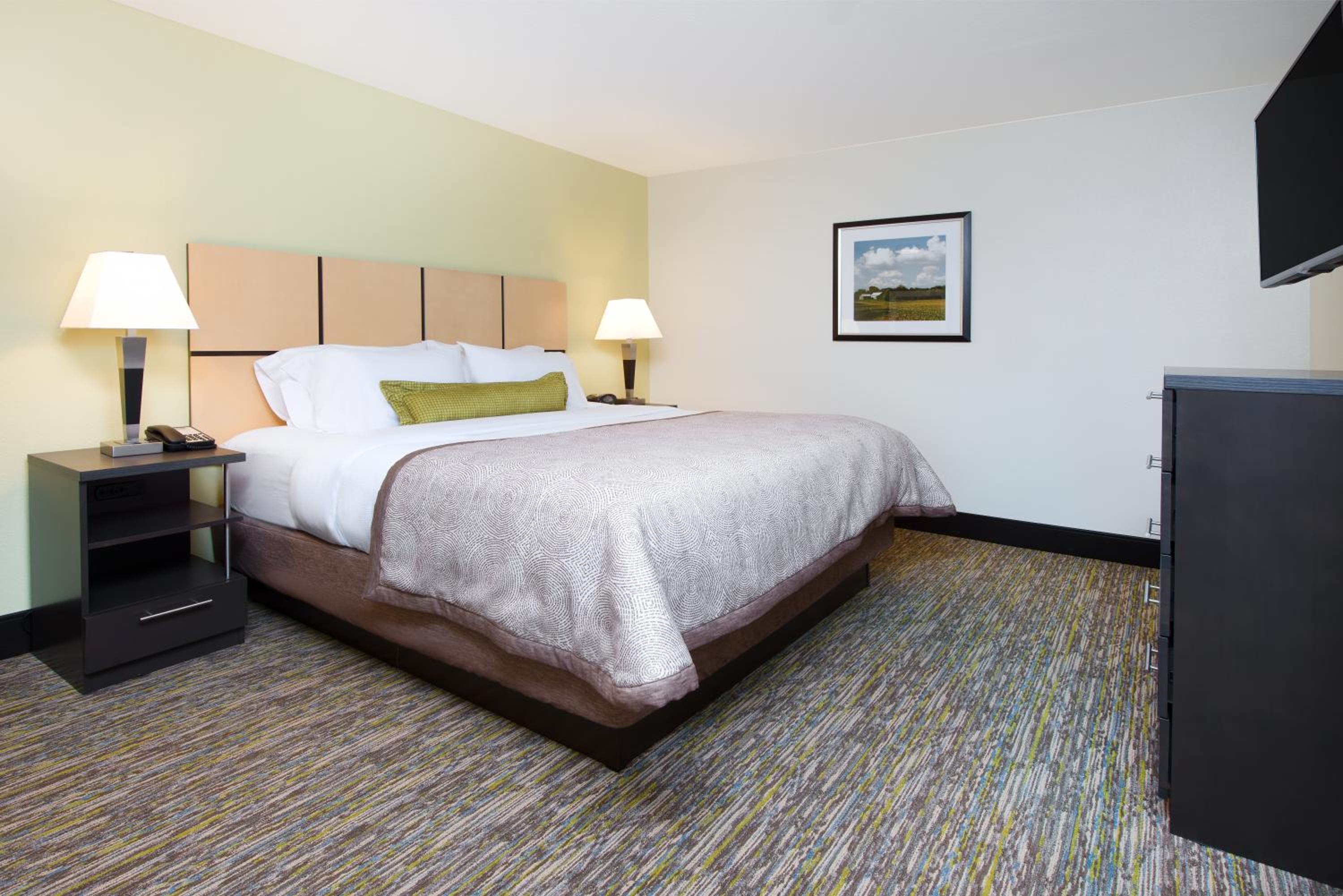 One-Bedroom King Suite with Sofa Bed - Photo 1