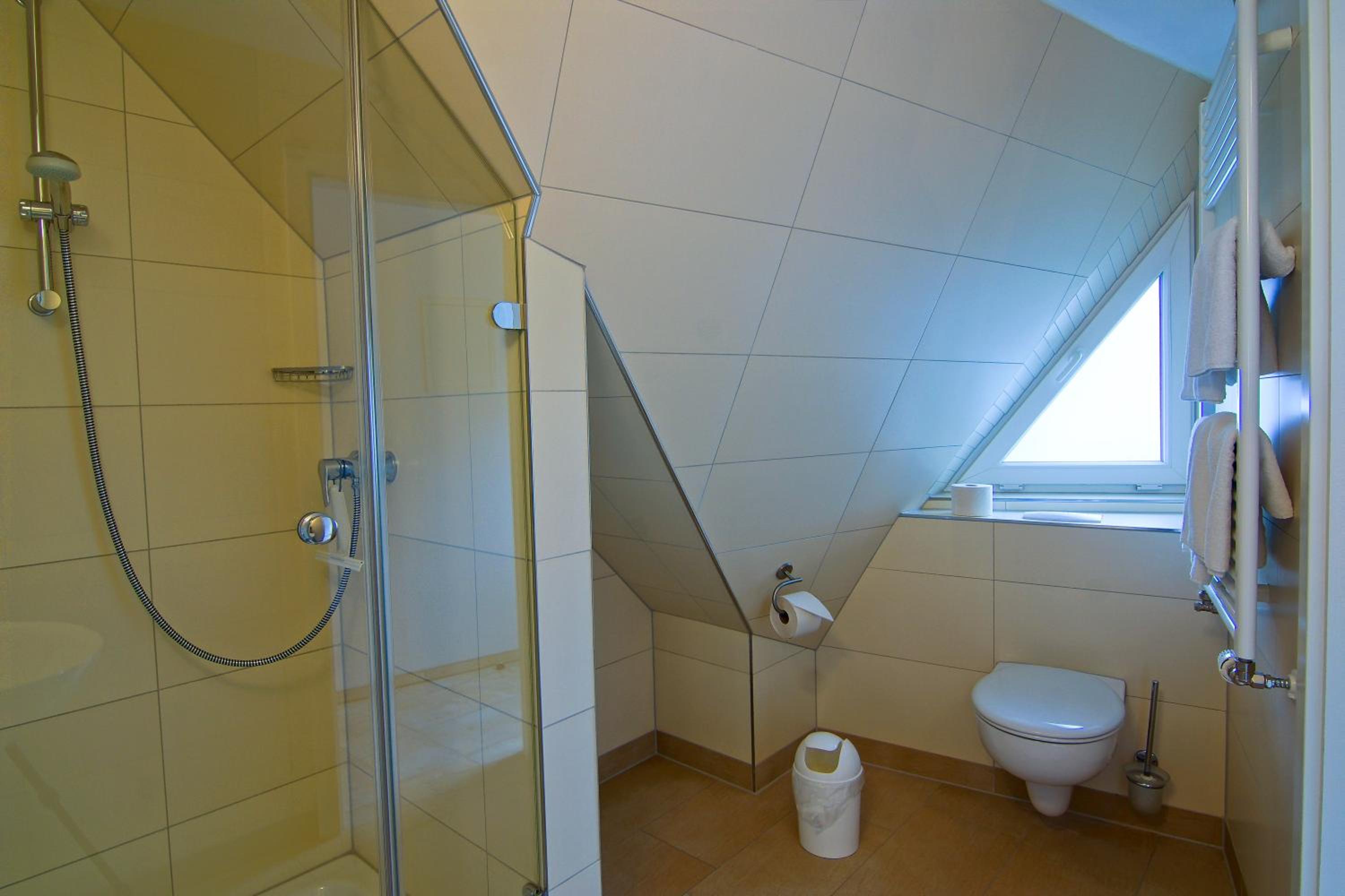Two-Bedroom Apartment with Balcony photo 3