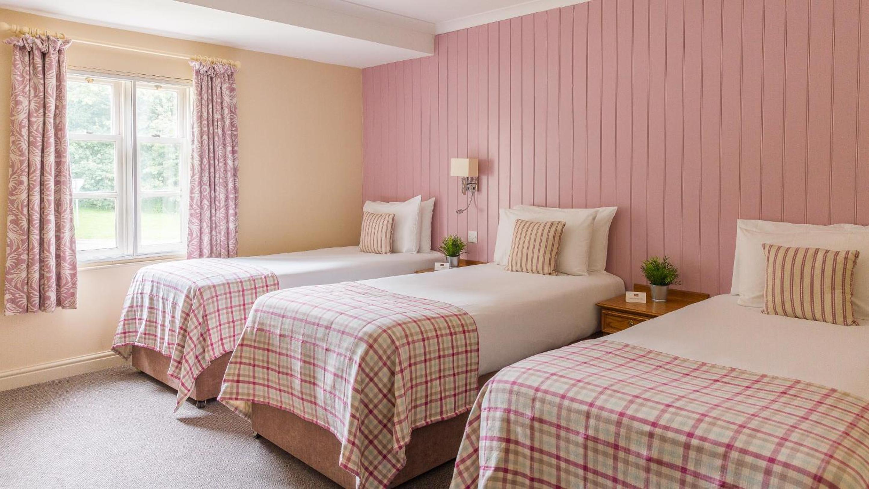 Classic Triple Room - Photo 4