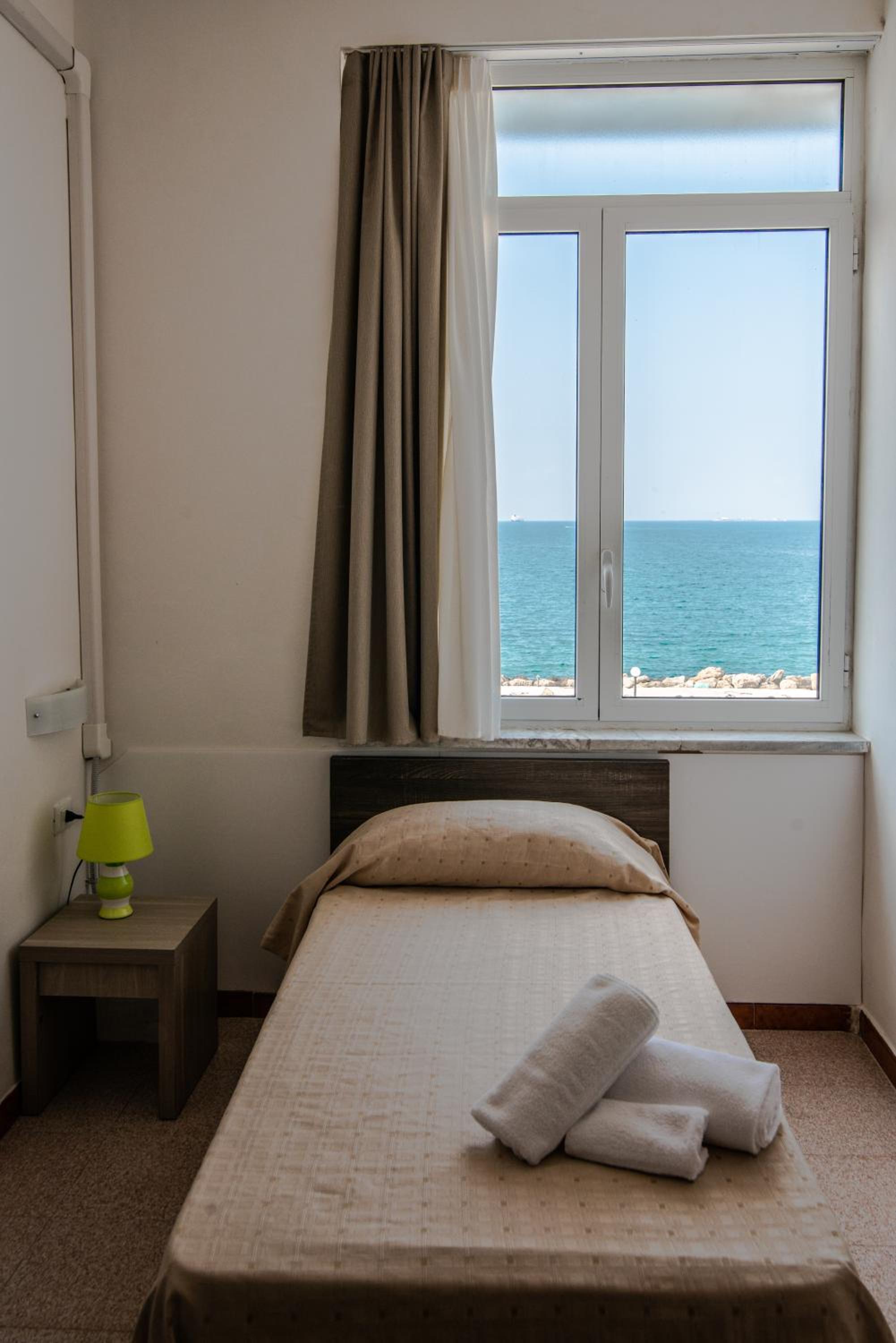 Standard Single Room photo 2