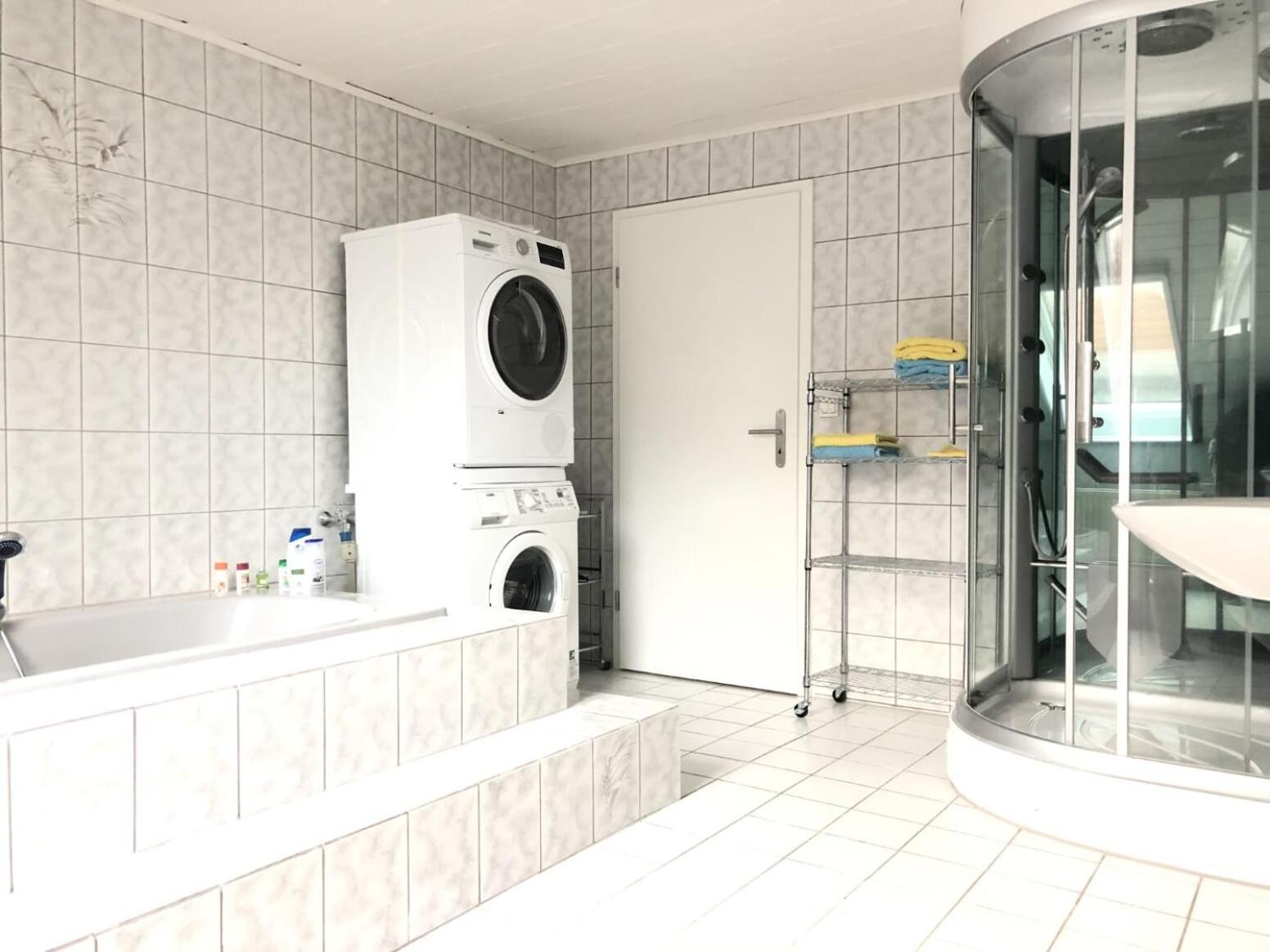 Three-Bedroom Apartment - Photo 3