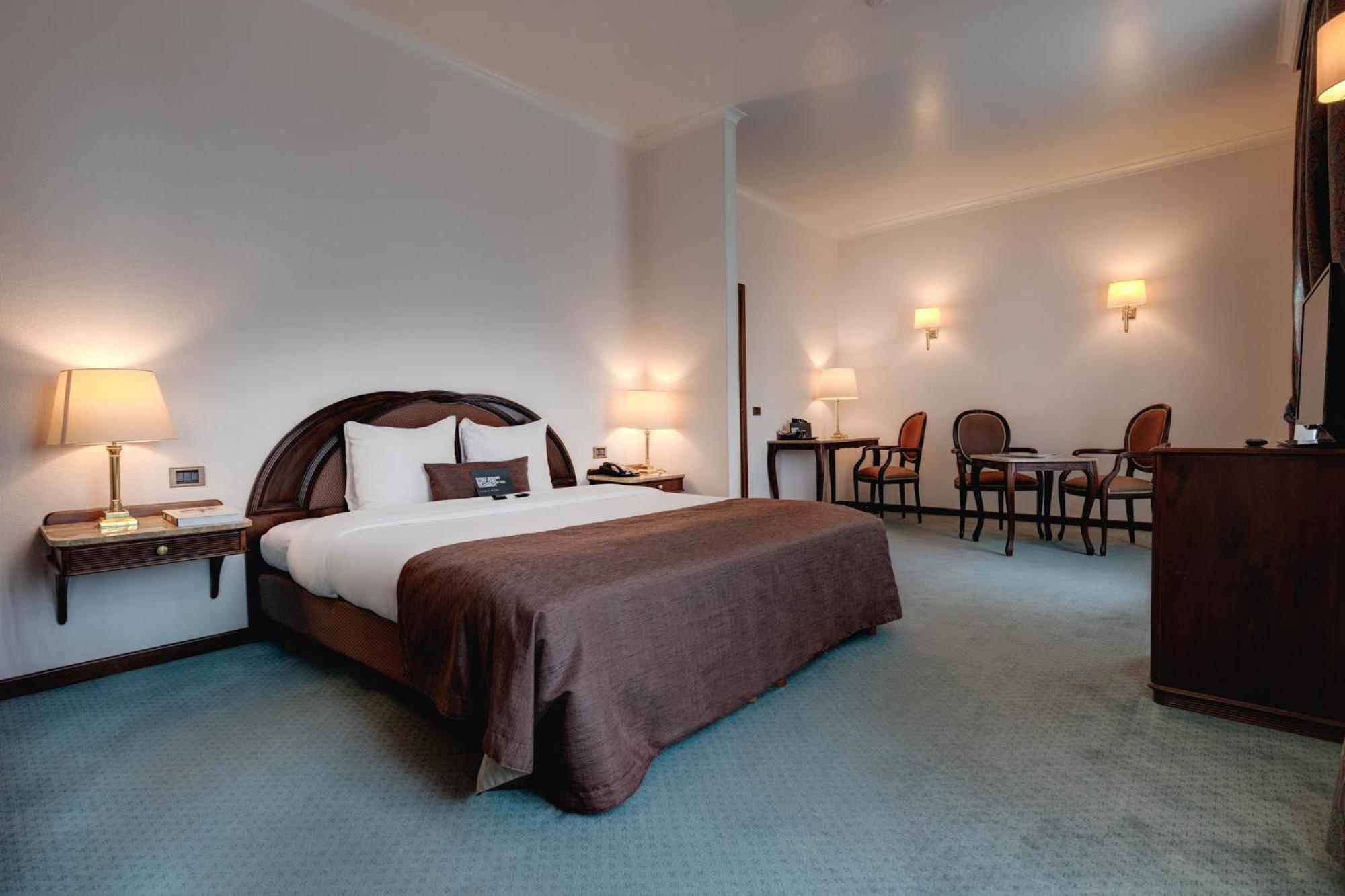 Executive Room photo 3