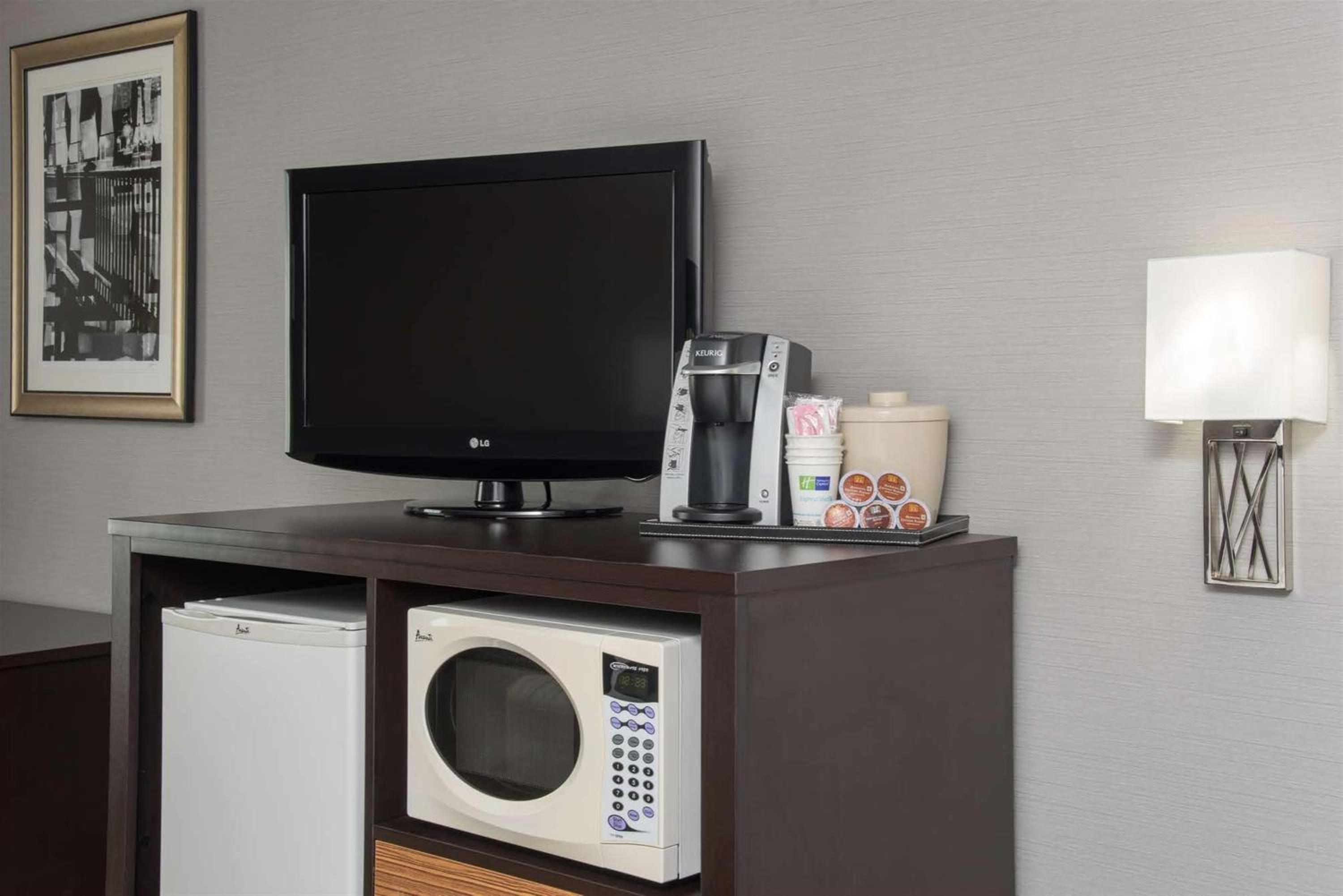 Standard Room - Photo 1
