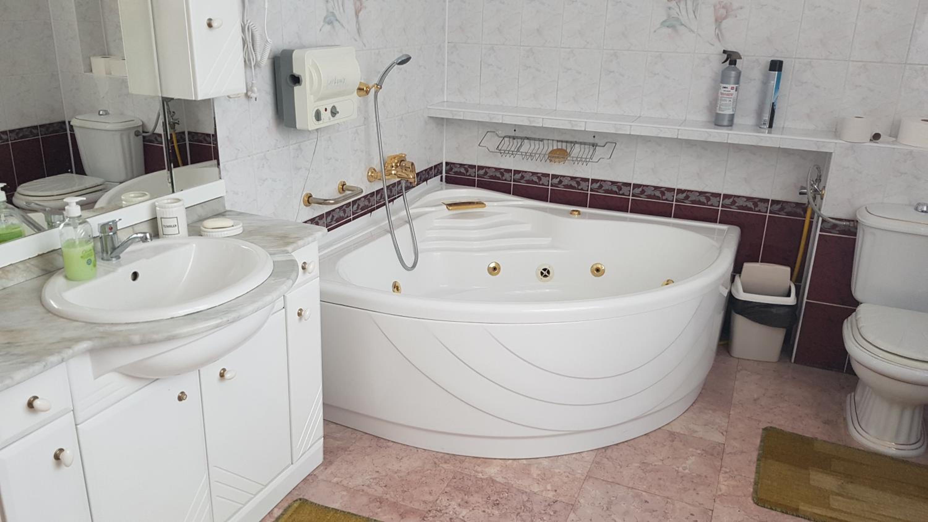 Triple Room with Private External Bathroom