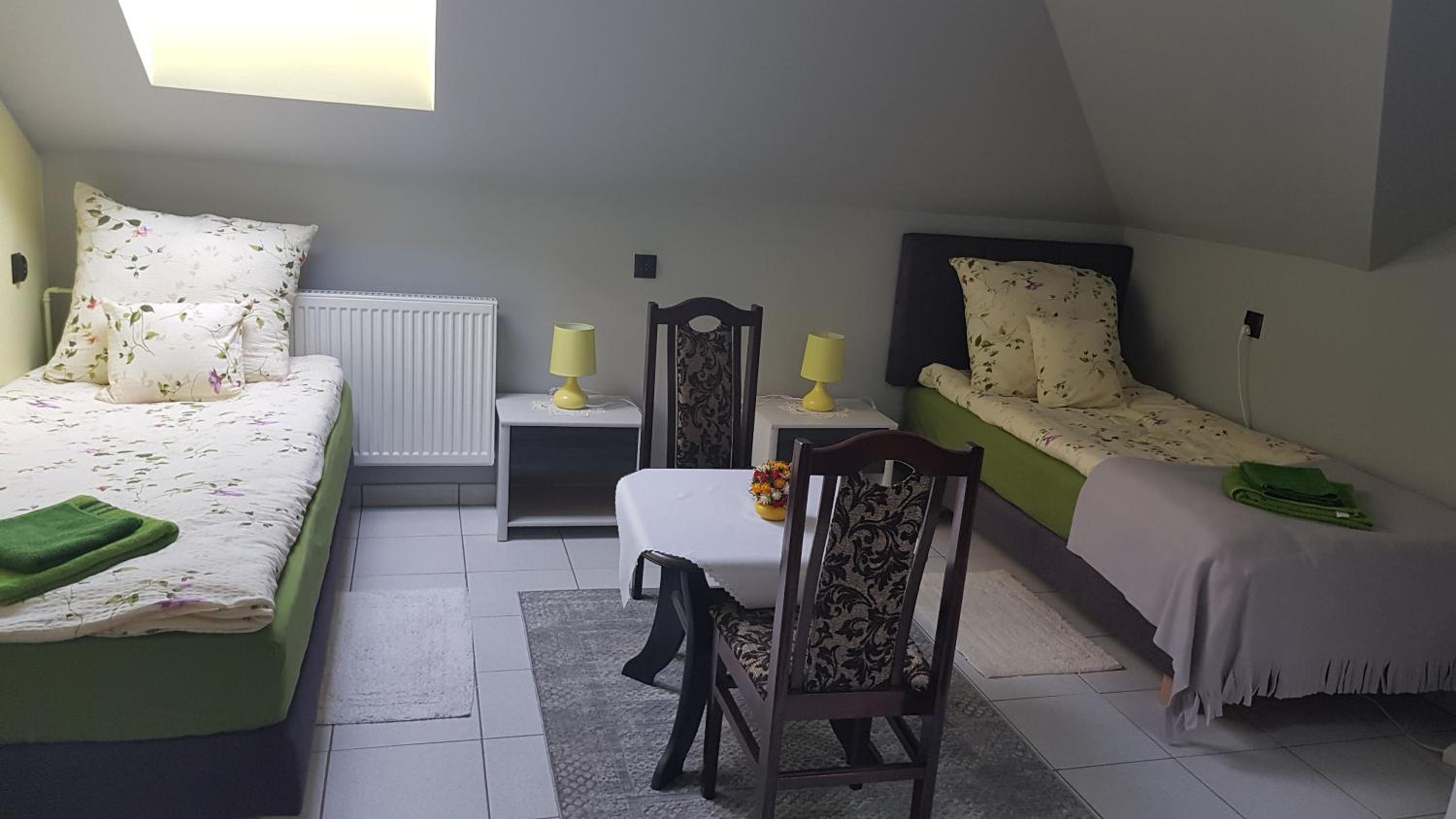 Large Double Room photo 3
