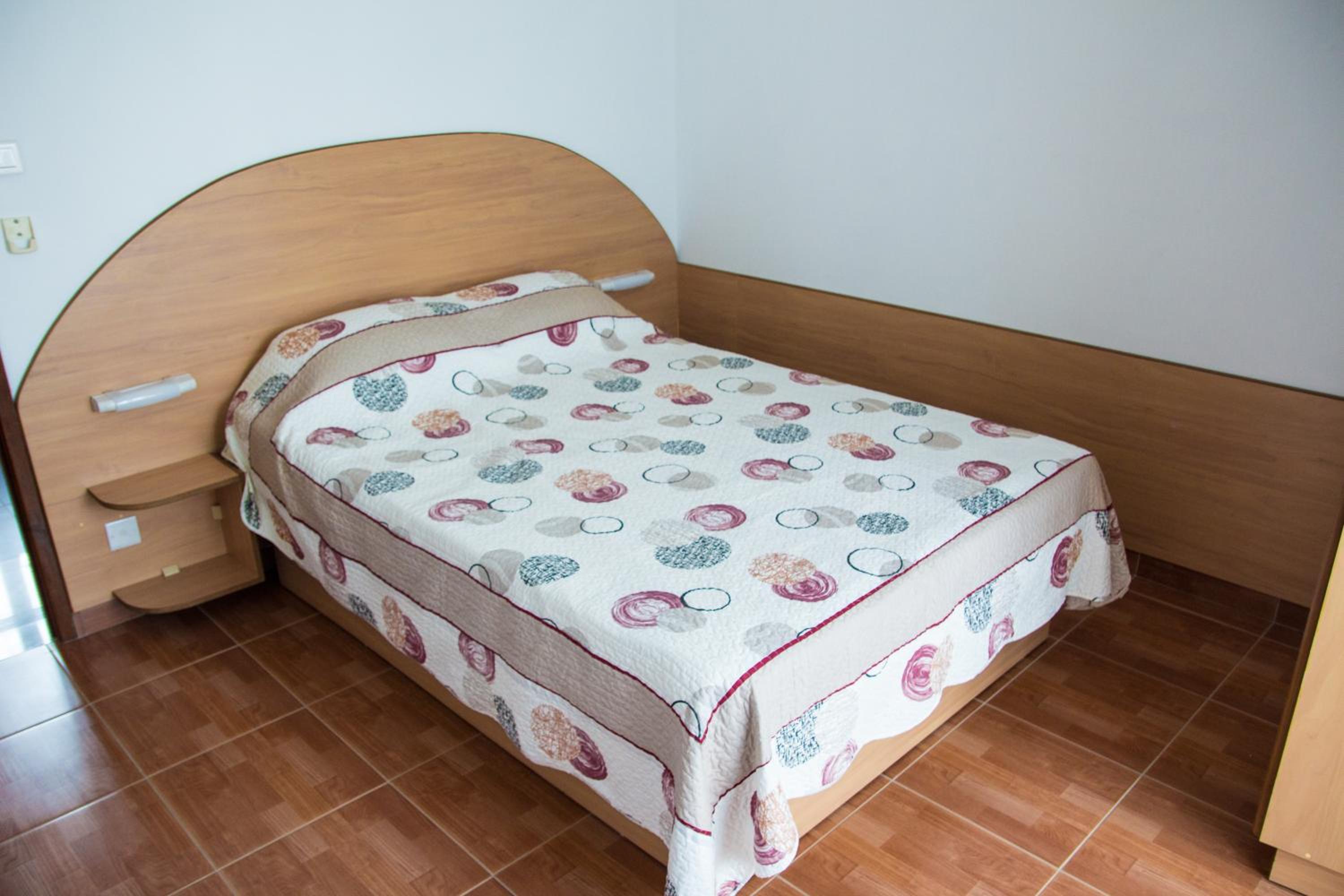 Four-Bedroom Apartment (8 Adults) photo 3