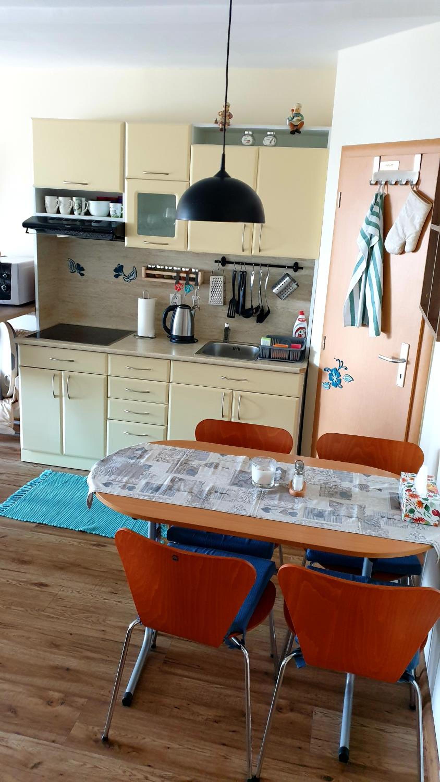 One-Bedroom Apartment - Photo 32