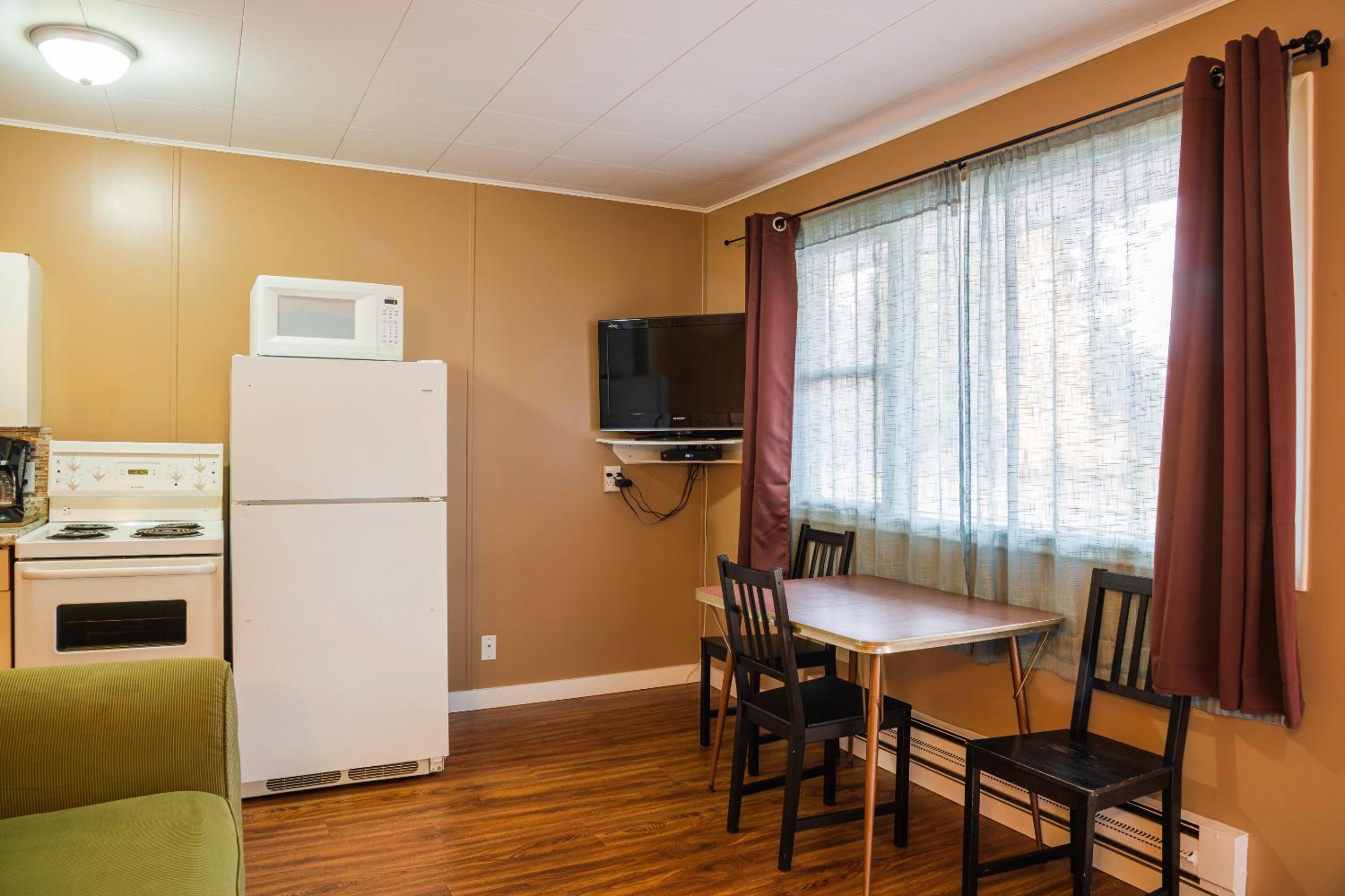 One-Bedroom Suite photo 3