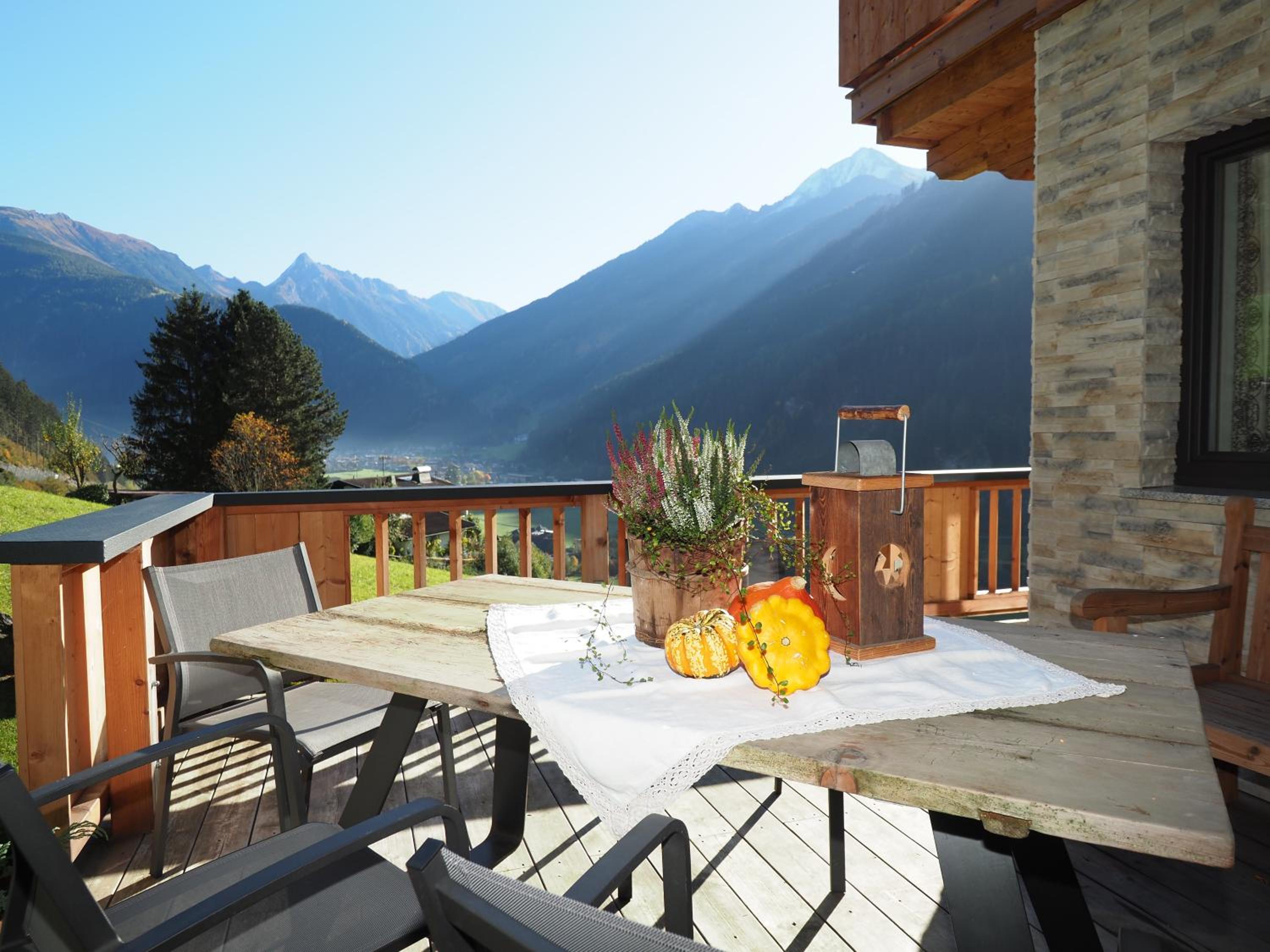 Two-Bedroom Apartment with Terrace photo 3