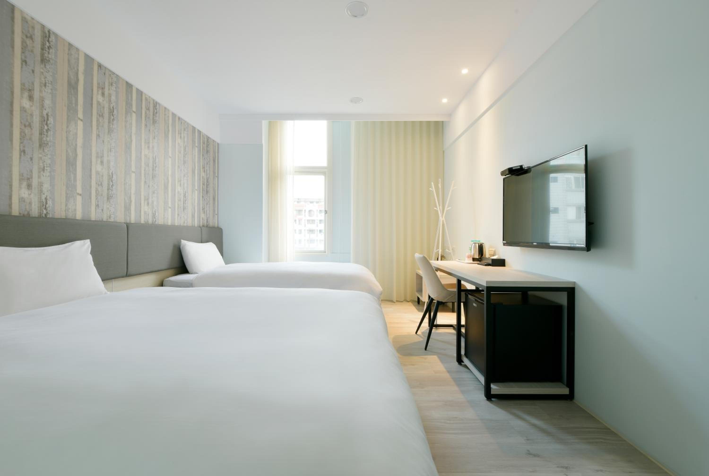 Deluxe Triple Room - Photo 3