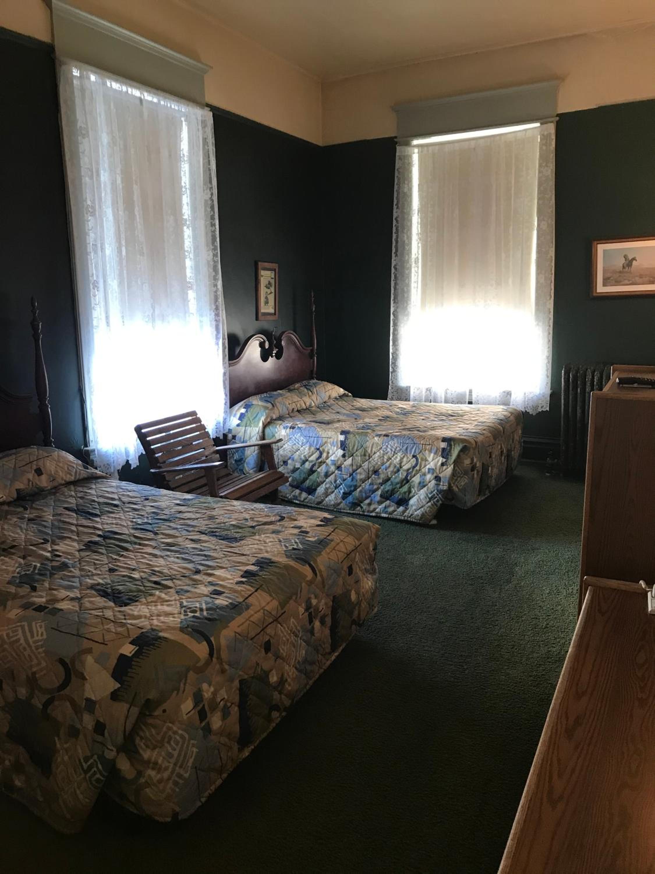 Classic Quadruple Room
