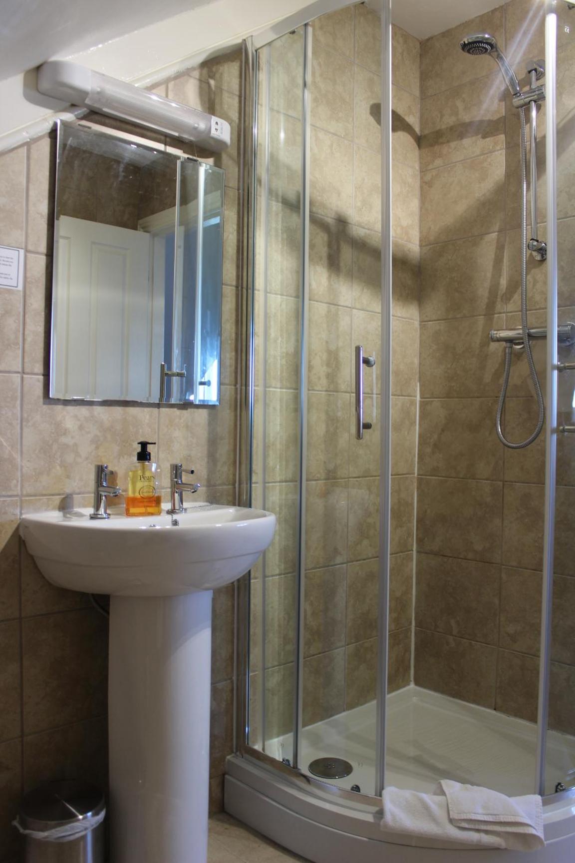 Double or Twin Room photo 2
