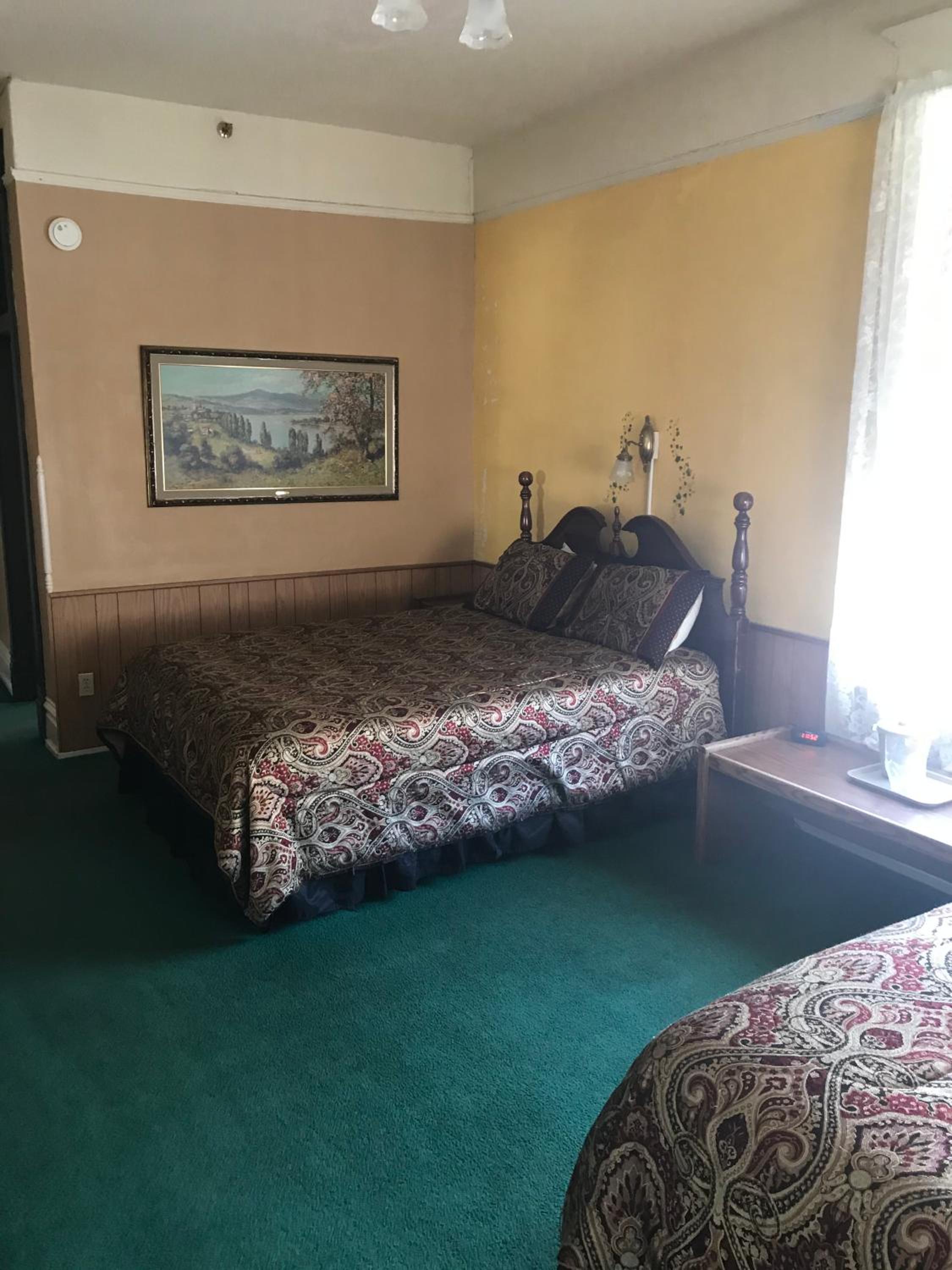 Classic Quadruple Room