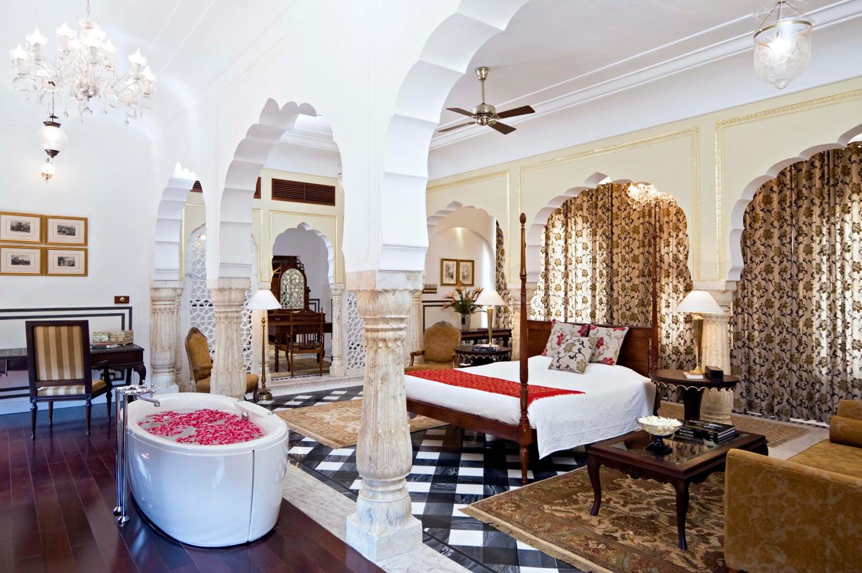 Royal Suite - Photo 1