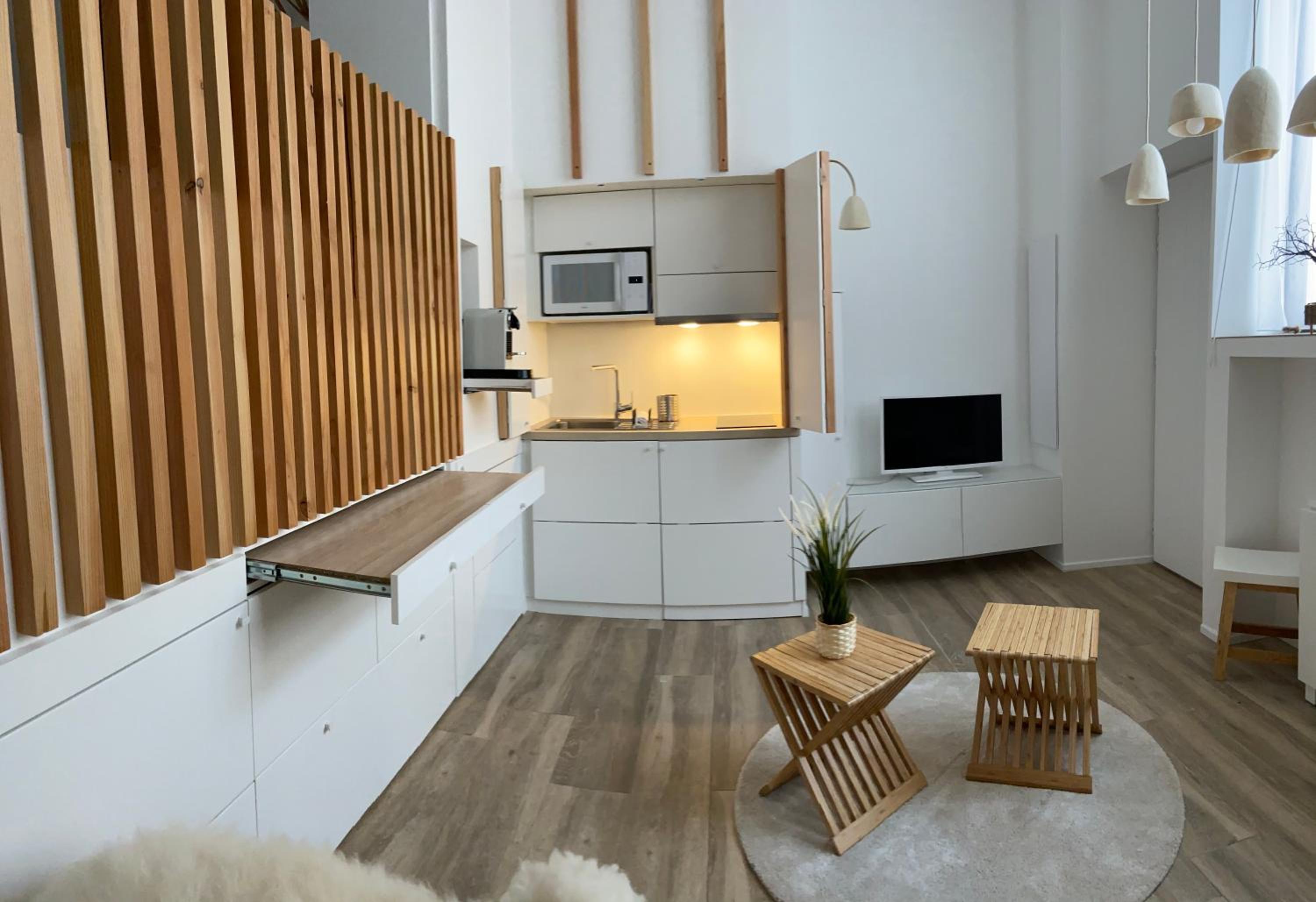One-Bedroom Apartment - Photo 25