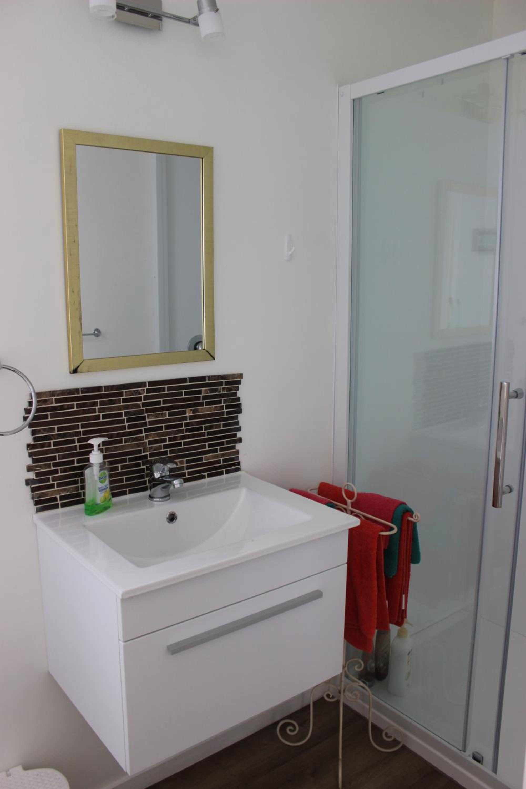 Standard Double Room - Photo 4