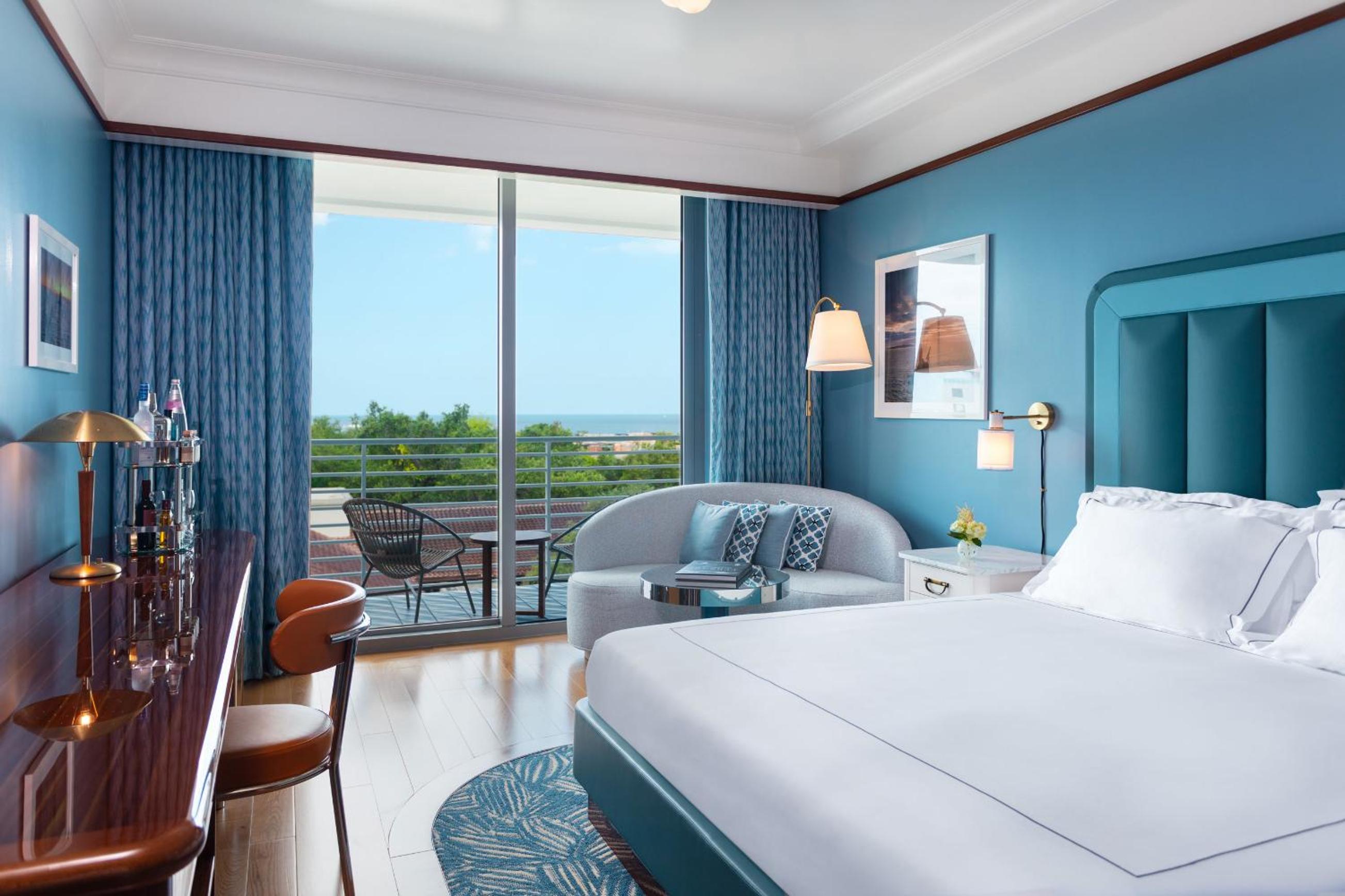 Deluxe King Room