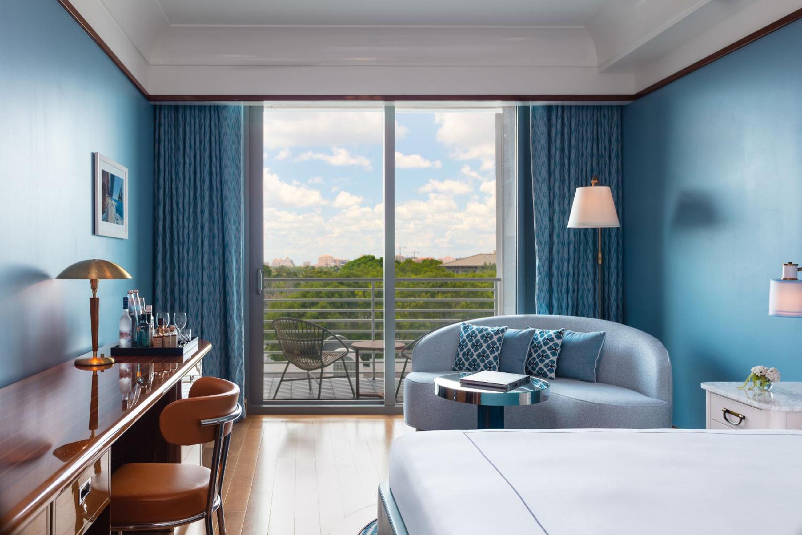 Premier Bay View Suite (One Bedroom)