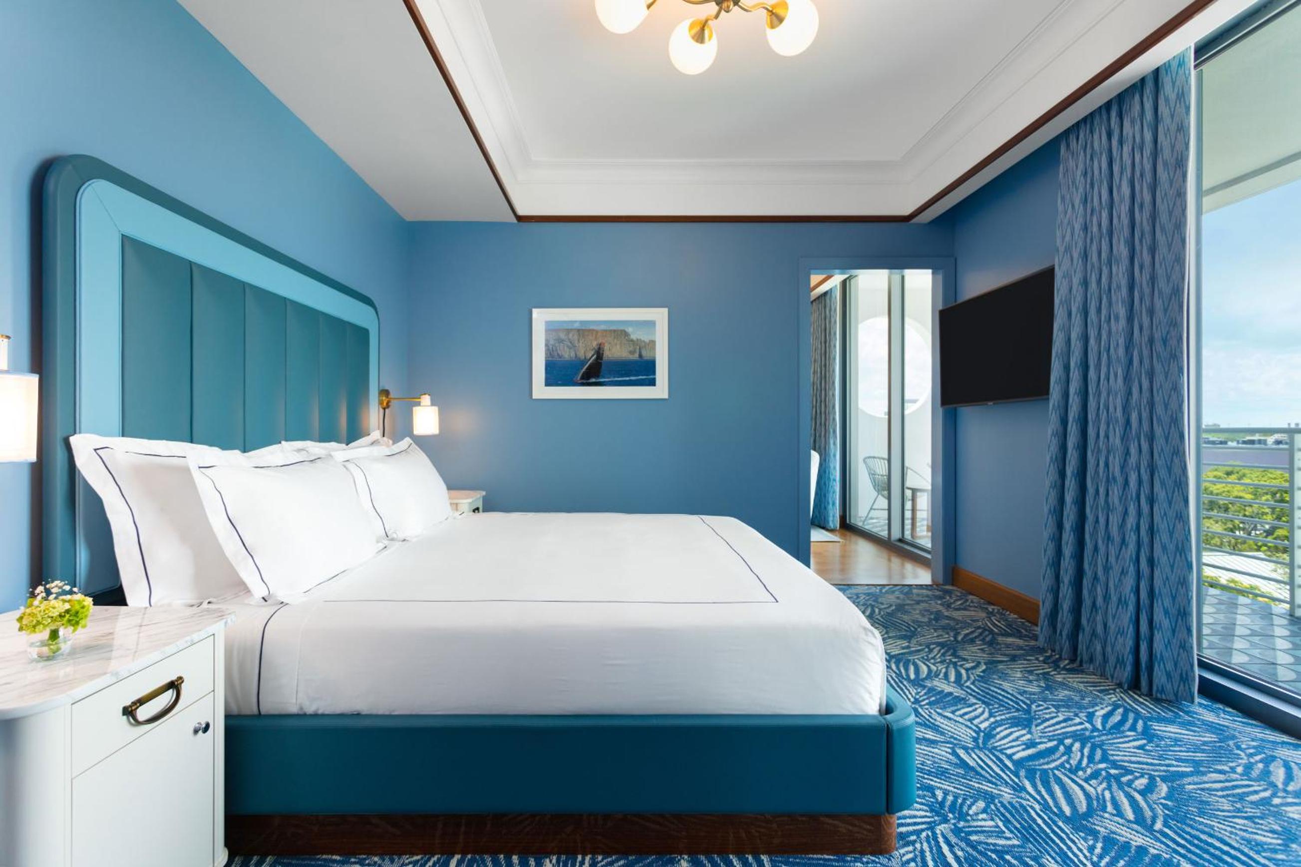 Signature Suite ADA