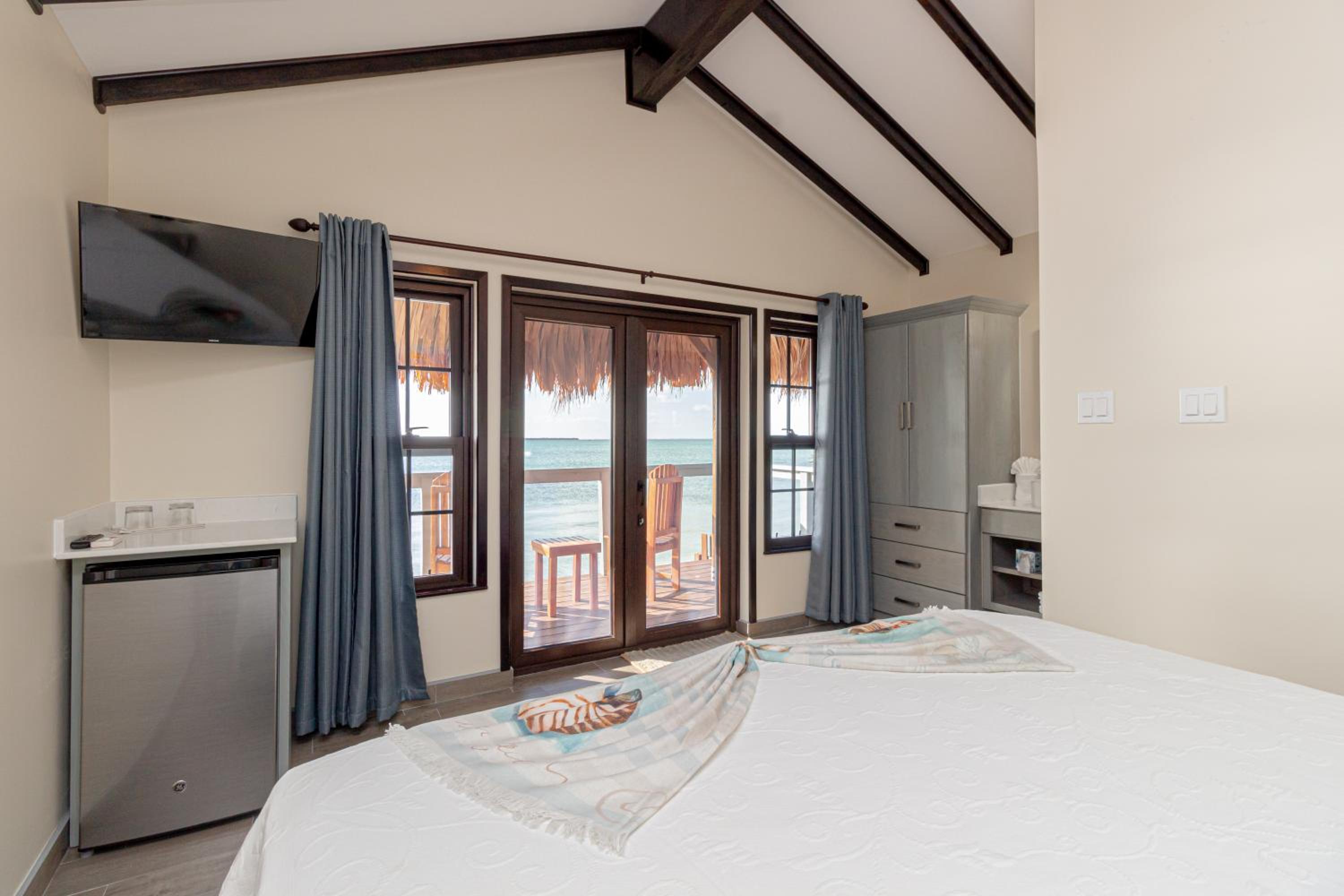 King Room with Sea View photo 2