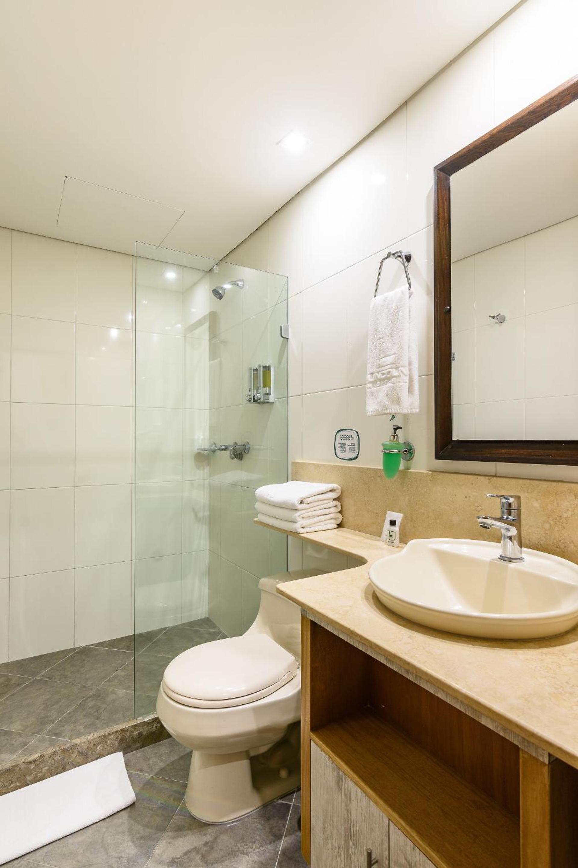 Double Room - Photo 8