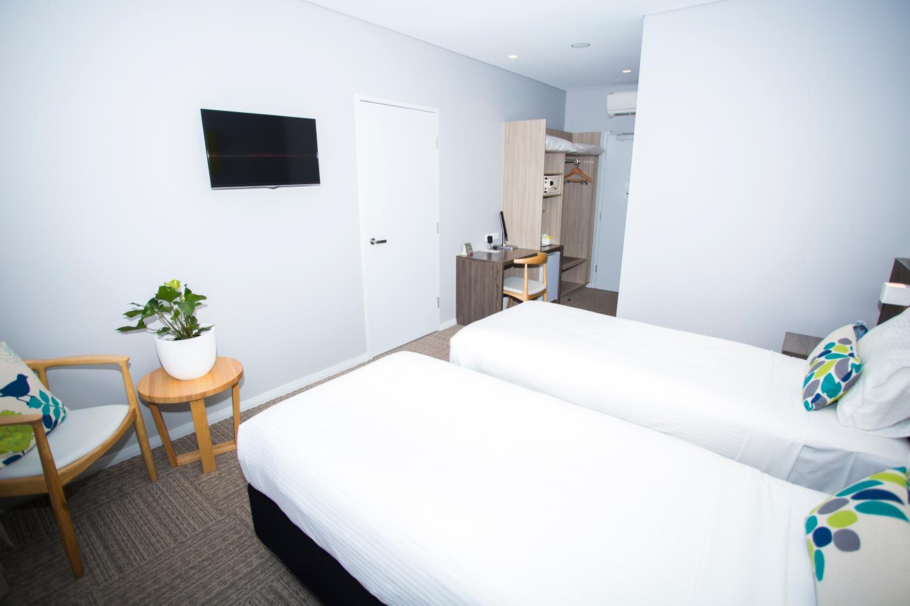 Standard Twin Room photo 3