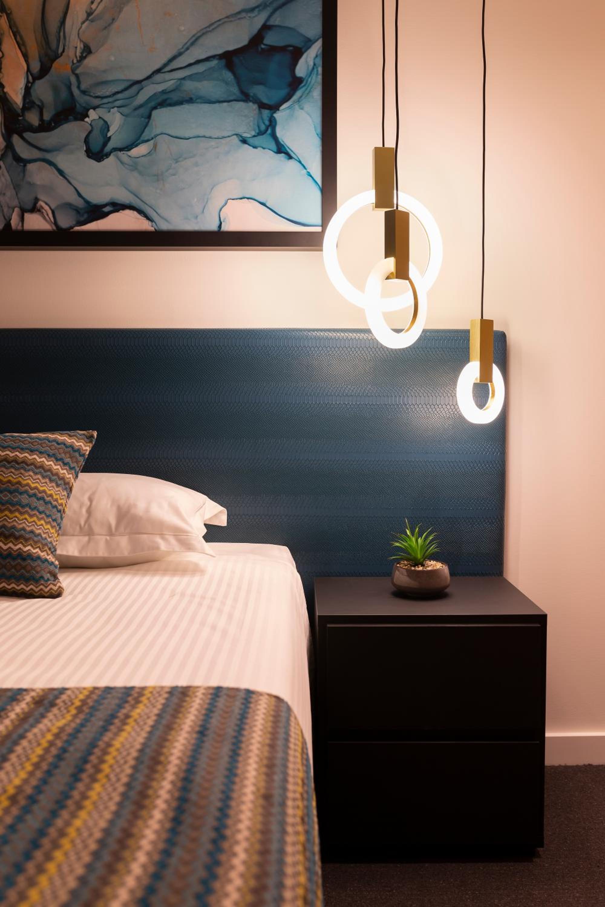 Superior King Room - Photo 4
