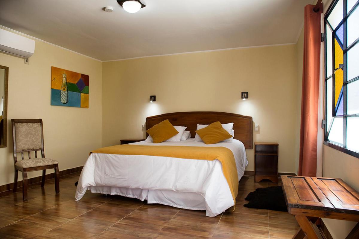 Deluxe King Room photo 1