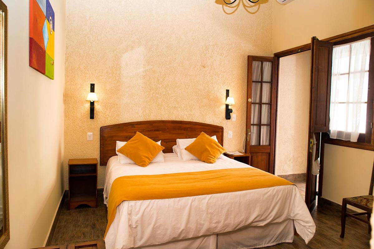 Deluxe Queen Room photo 2