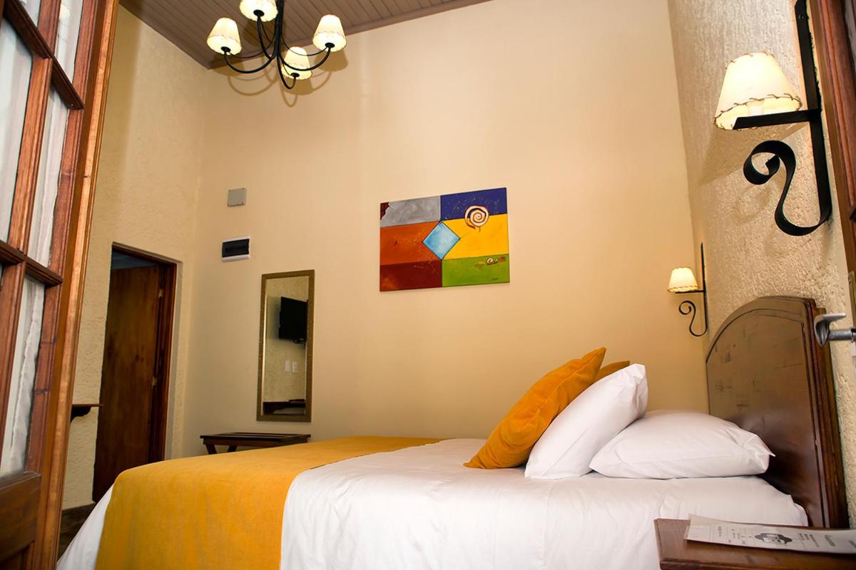 Deluxe Queen Room photo 1
