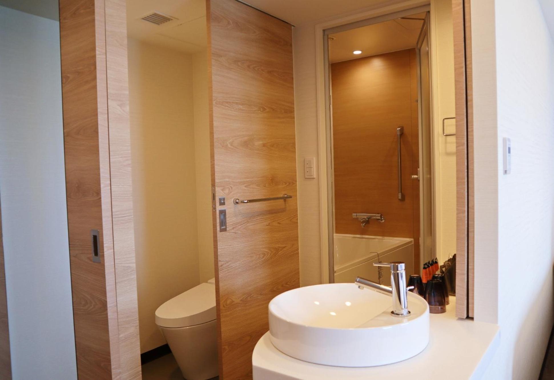 Deluxe Twin Room - Non-Smoking - Photo 4