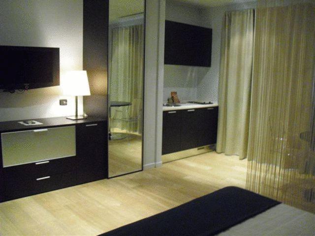 Standard Double Room - Photo 2