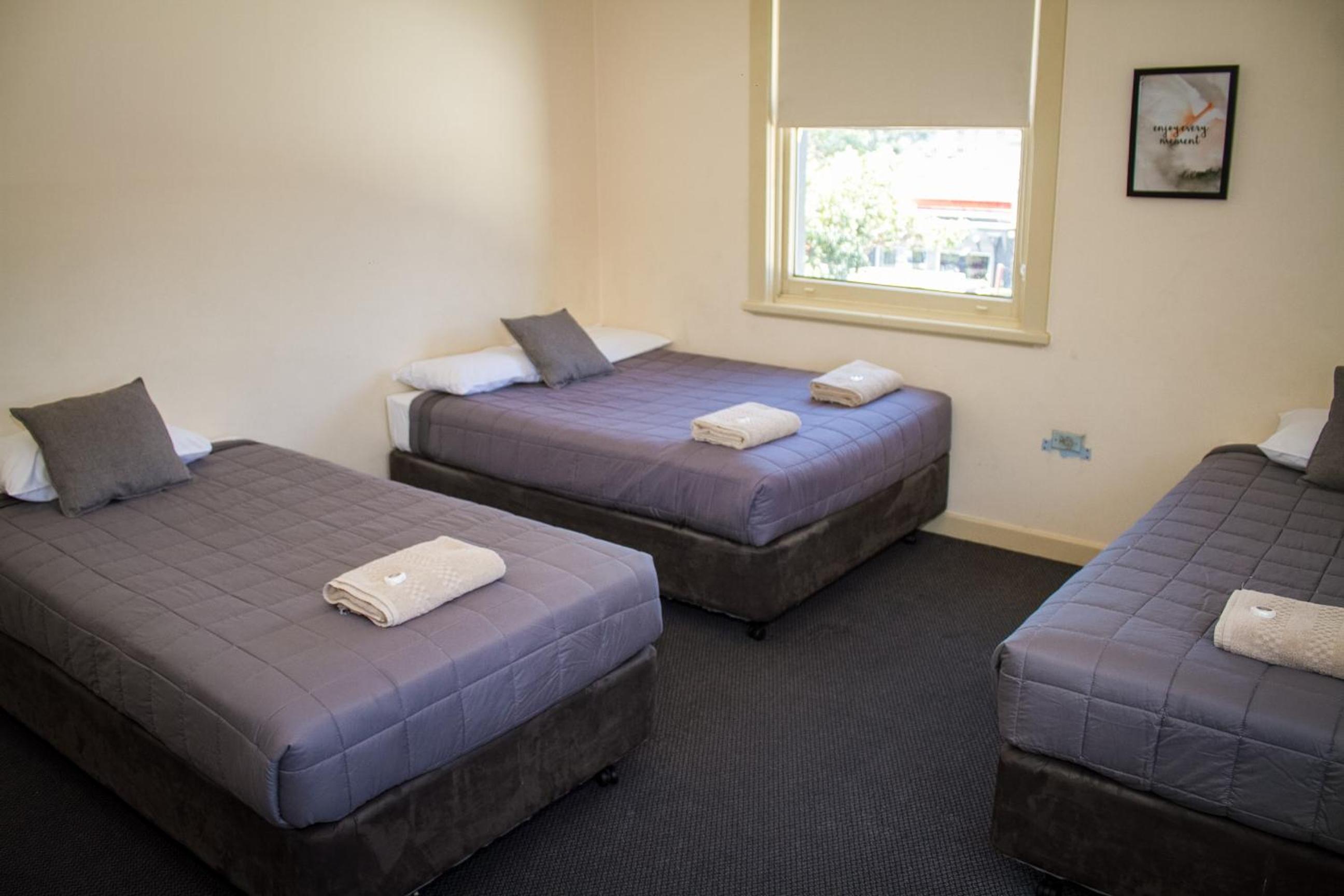 Double or Twin Room with Shared Bathroom photo 2