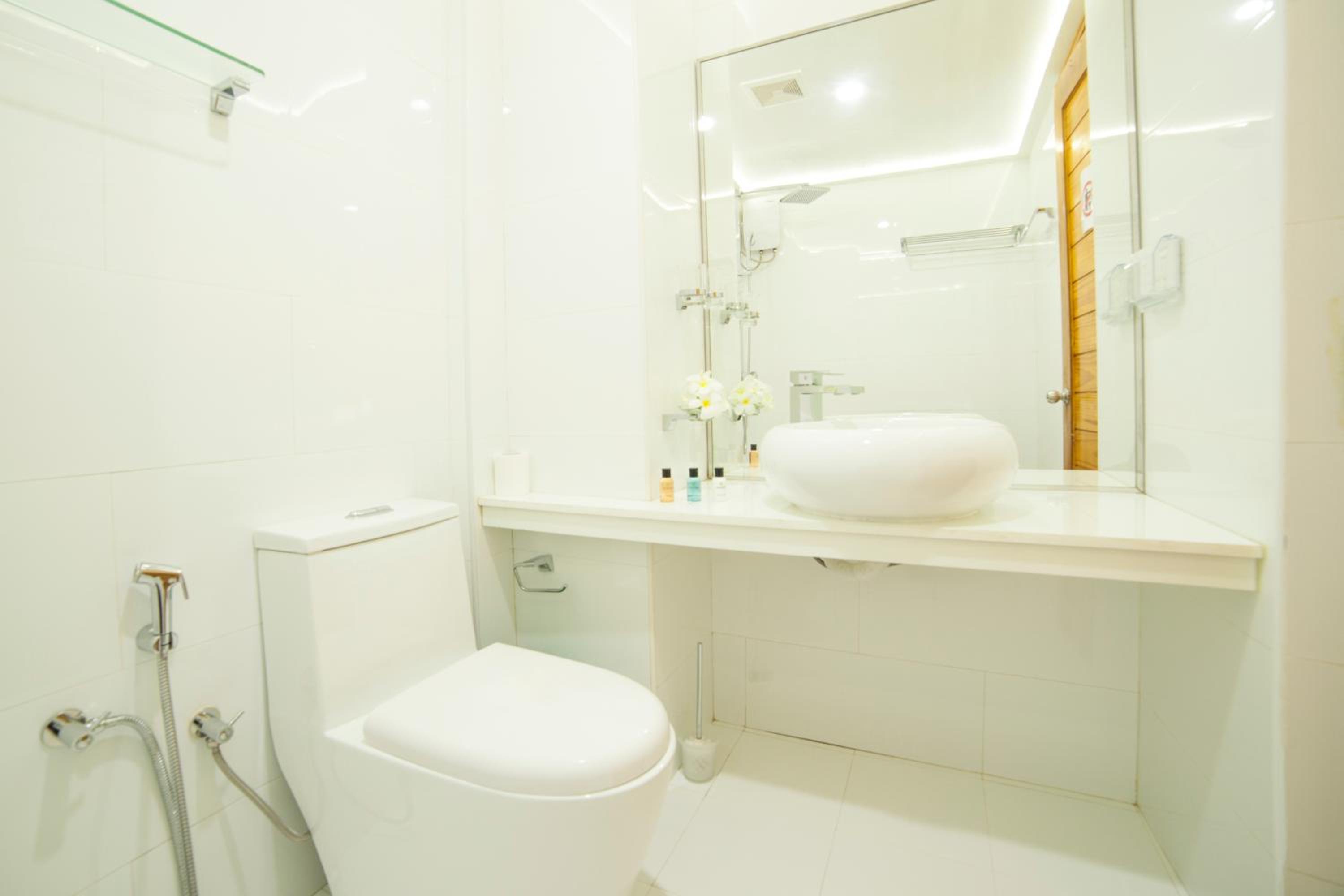 Deluxe Double or Twin Room - Photo 2