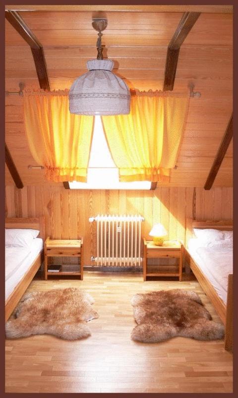 Standard Double Room with Shared Bathroom photo 2